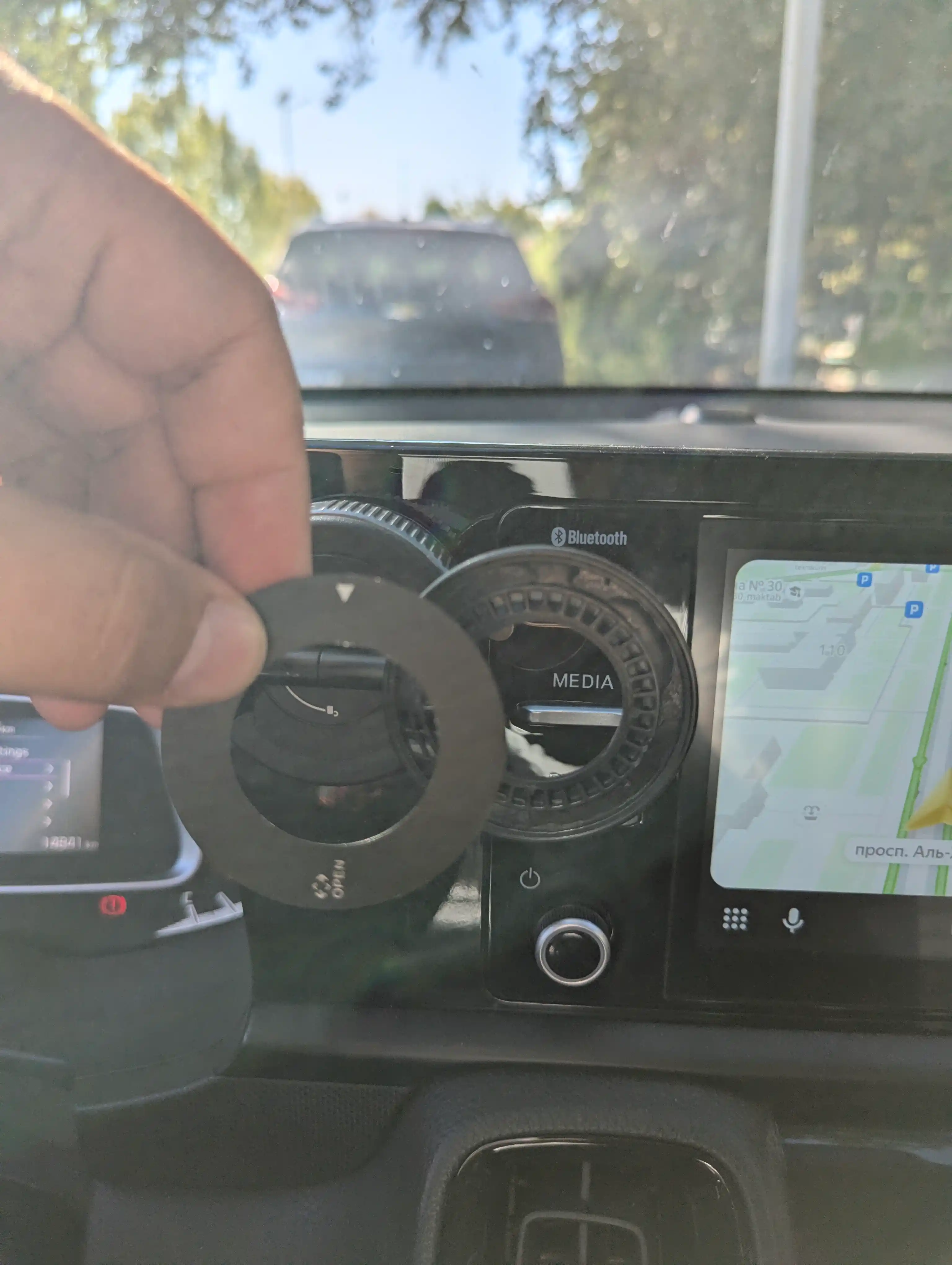 MagSafe avtomobil telefon ushlagichi, magnitli, so‘rg‘ichli Car Holder