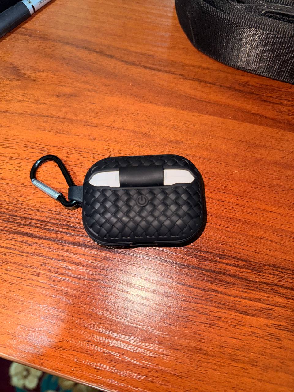 AirPods Pro/Pro 2 quloqchinlari uchun himoya chexoli, to'qilgan tekstura, karabinli