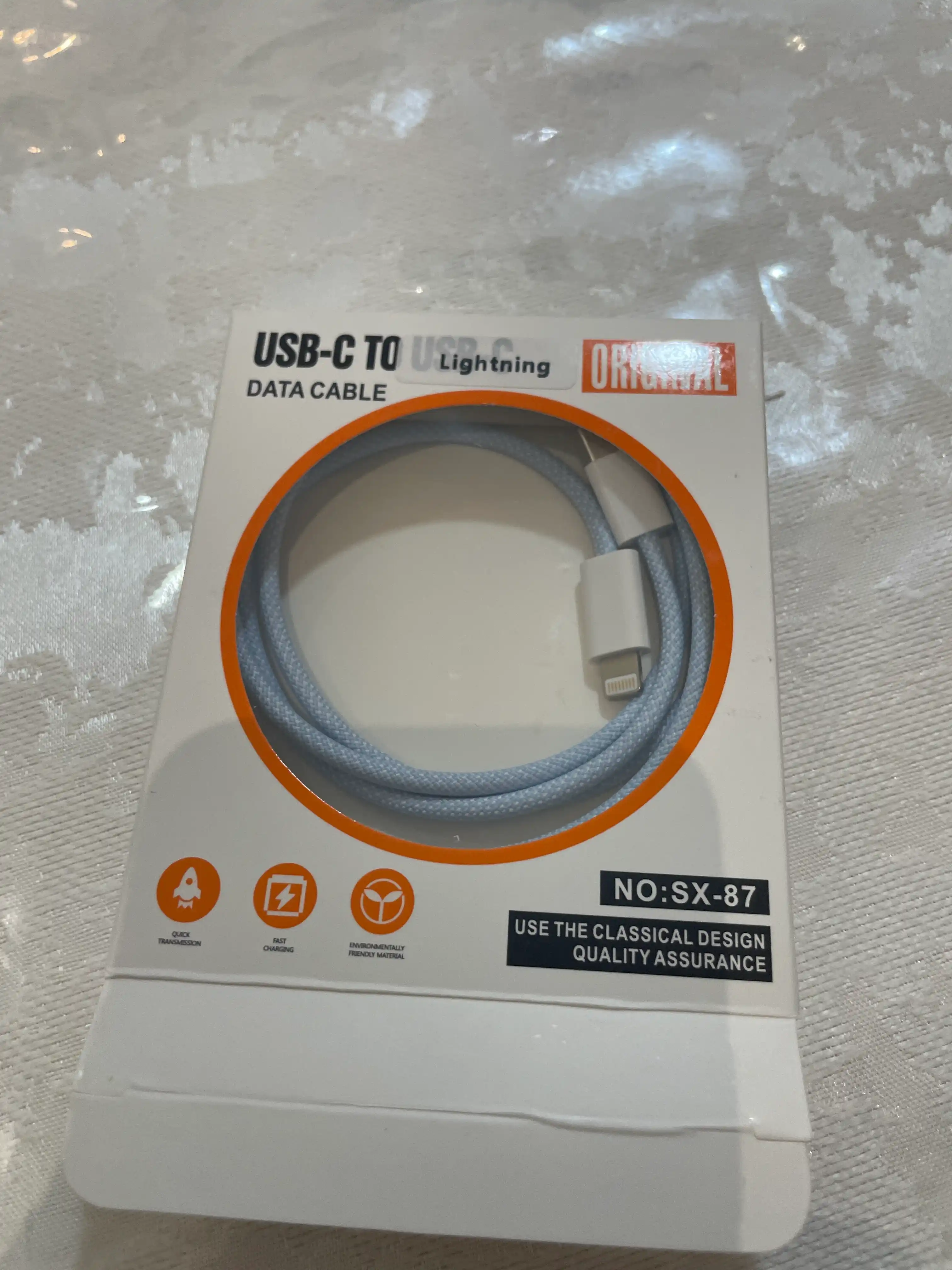 Kabel Type-C to Lightning 3.1, 6A, tez quvvatlash va ma’lumot uzatish uchun