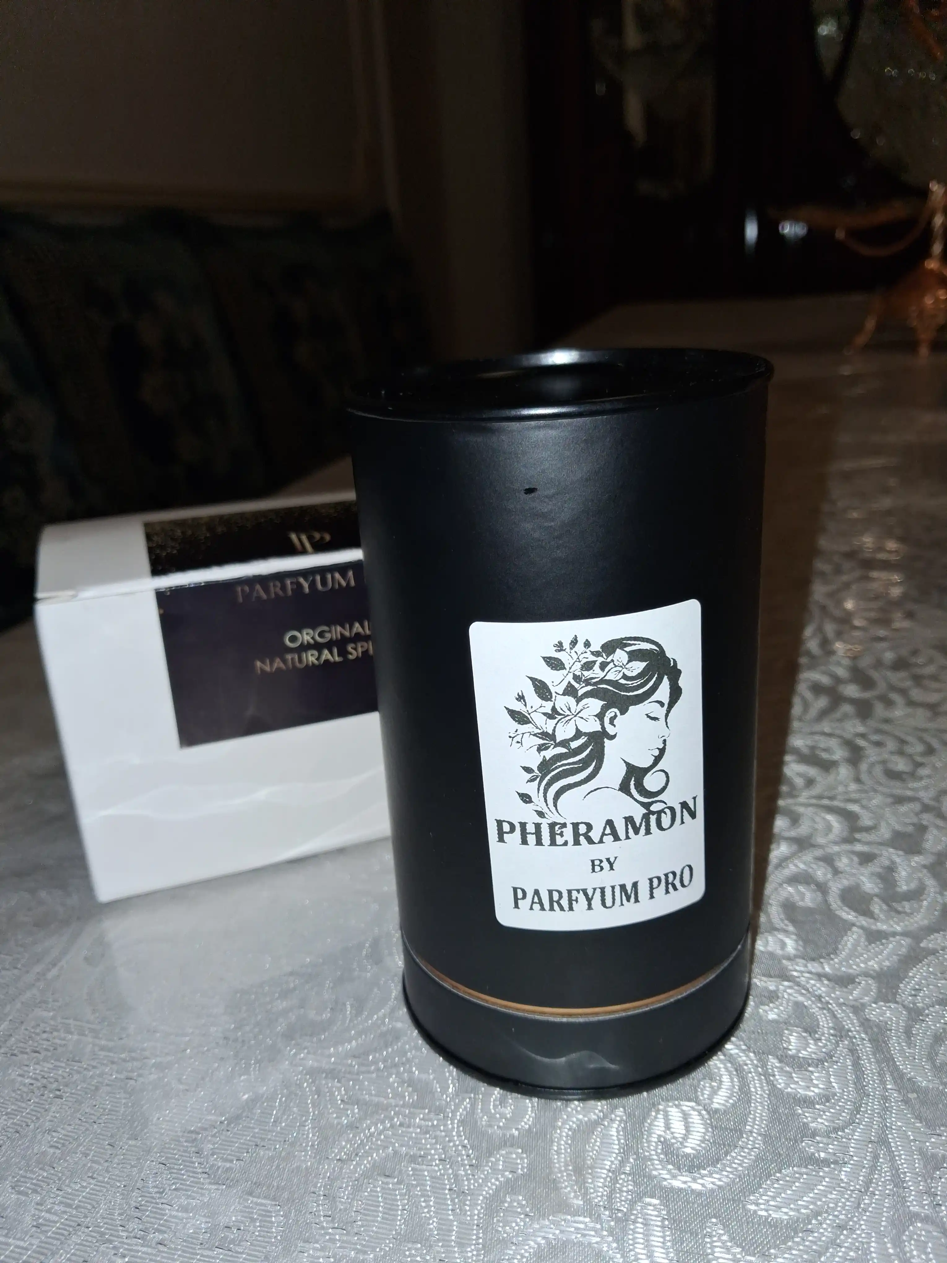 Ayollar uchun feramon atiri, unisex feramon duxi by Parfyum Pro