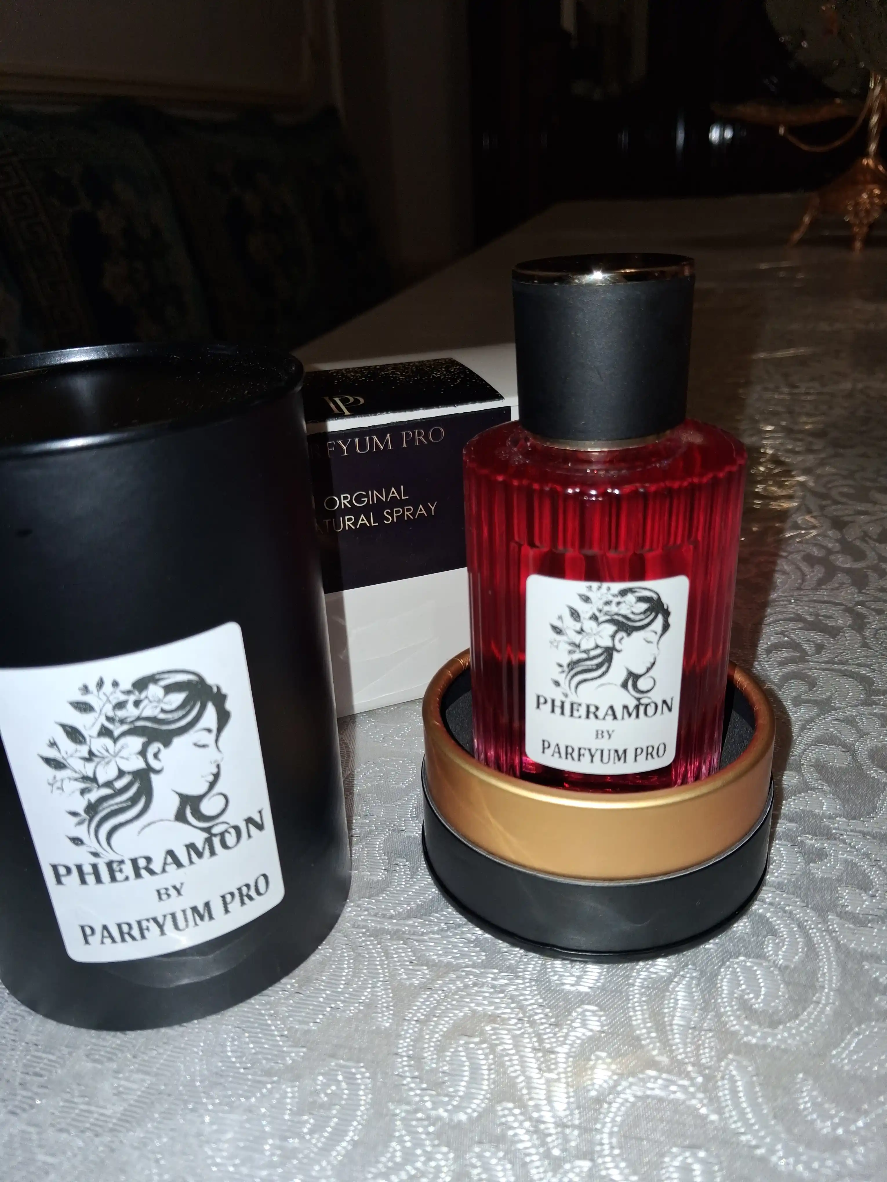 Ayollar uchun feramon atiri, unisex feramon duxi by Parfyum Pro
