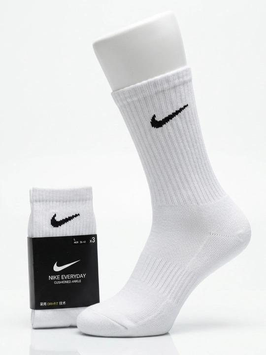 Nike Everyday unisex paxtali sport paypoqlari, o‘rtacha uzunlikda, nafas oluvchi, oq, qora