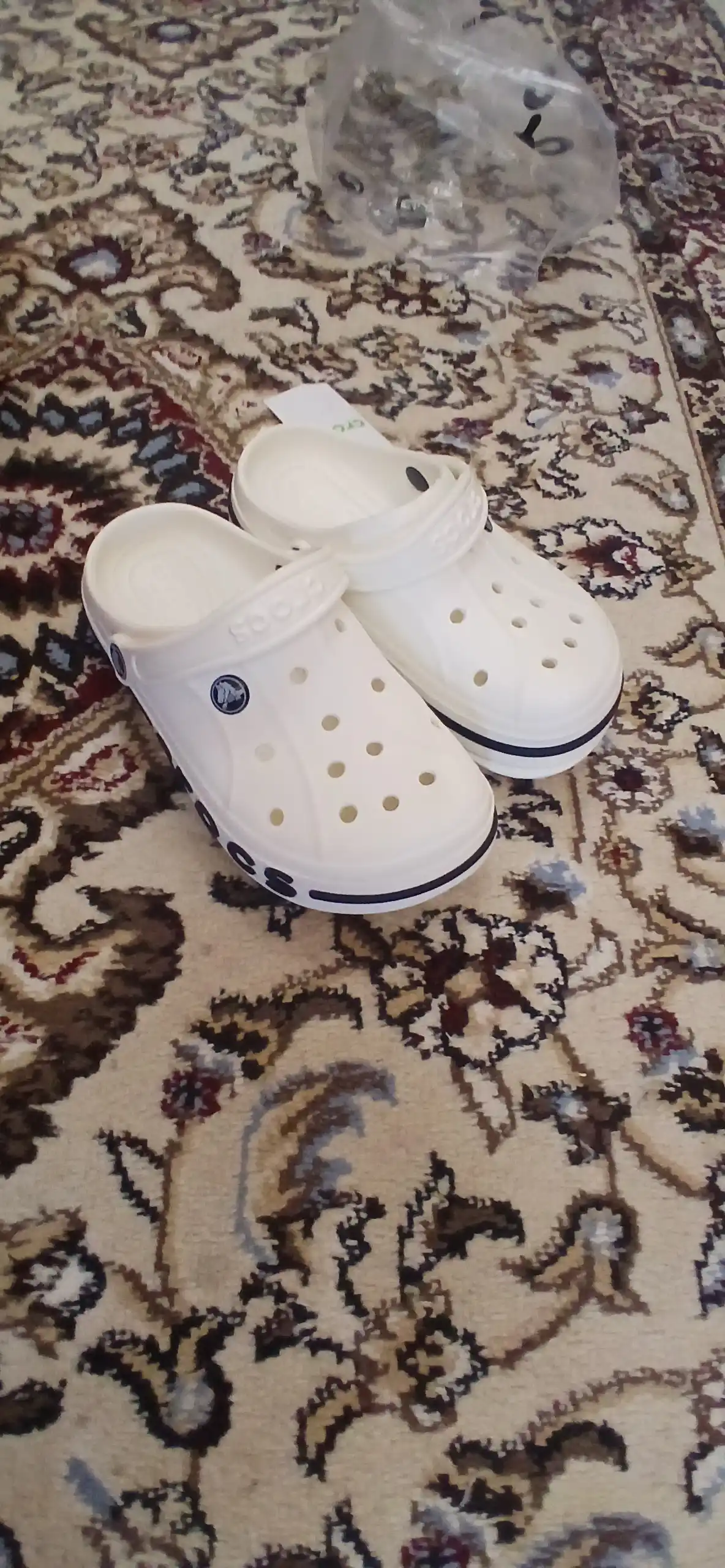 Crocs, qulay, erkaklar va ayollar uchun yozgi shippaklar