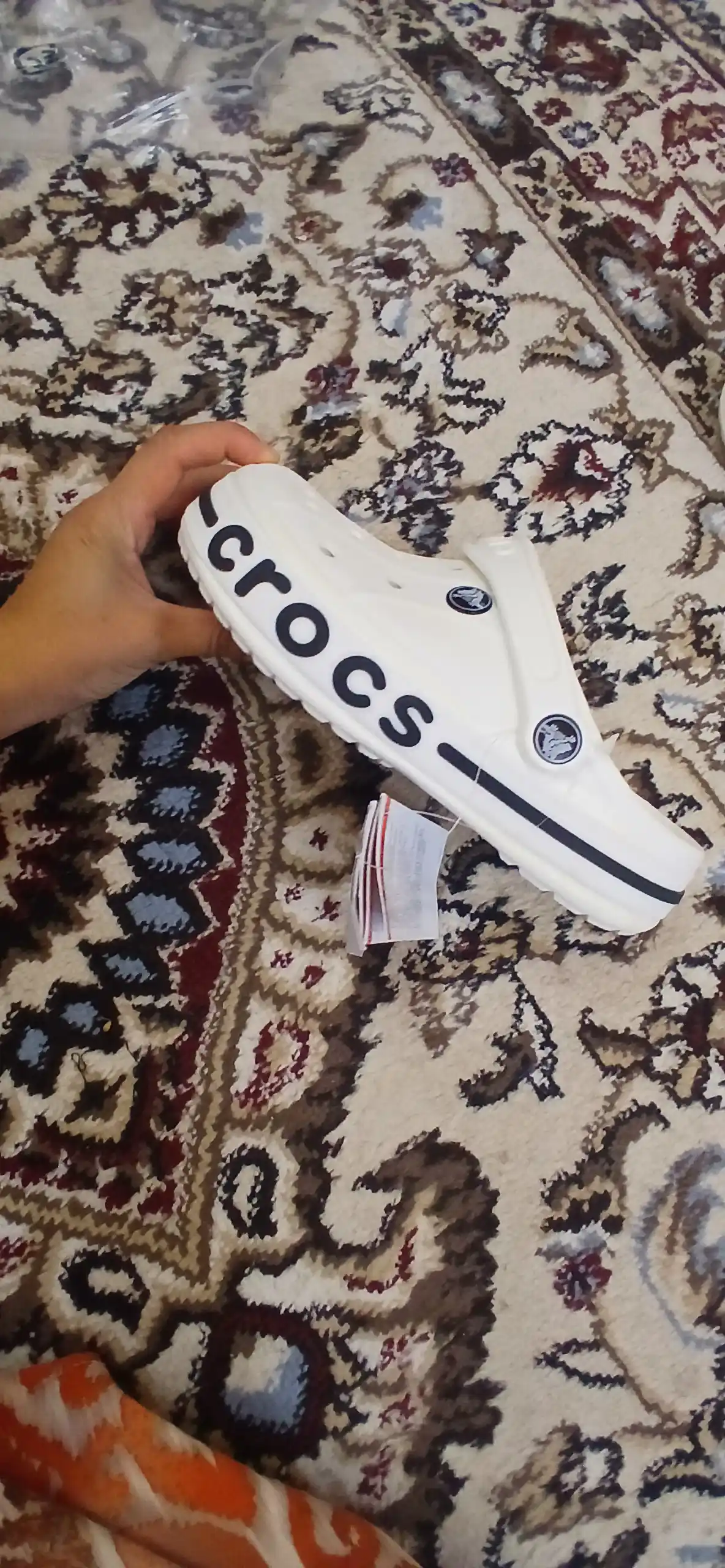 Crocs, qulay, erkaklar va ayollar uchun yozgi shippaklar