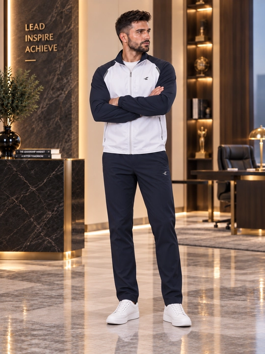 Erkaklar uchun yengil sport kostyumi — kurtka va shim, zamonaviy casual model