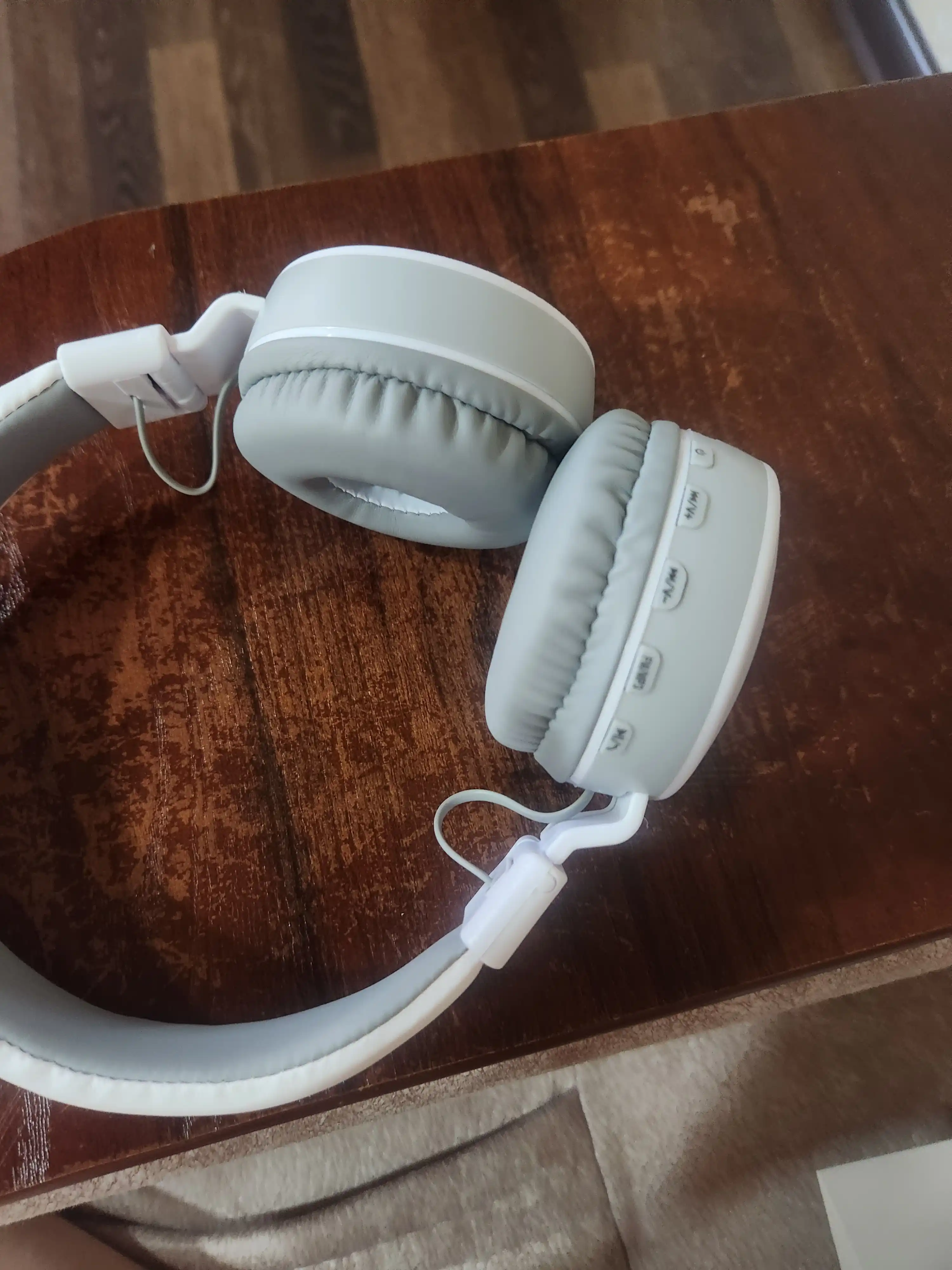 MS-881A Simsiz Bluetooth Quloqchin, AUX va SD Card Qo‘llab-quvvatlaydigan Headphone