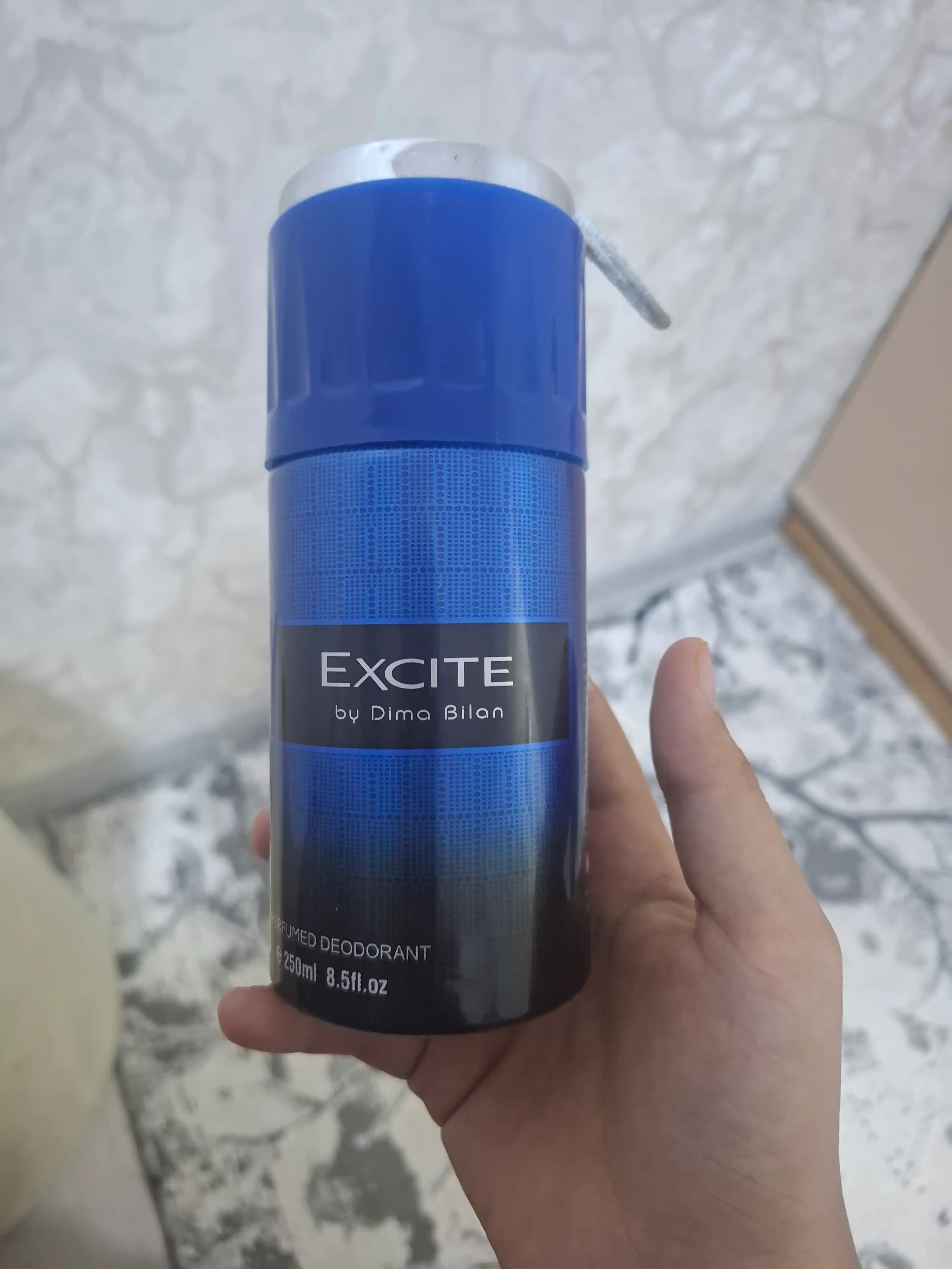 Erkaklar uchun parfyumeriya dezodoranti spreyi, 250 ml