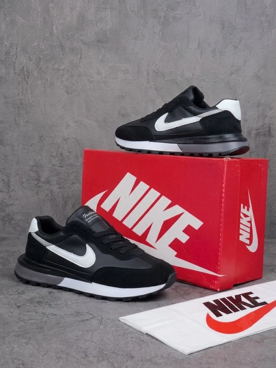Erkaklar krossovkasi, Nike sport krossovkasi, o‘lchamlari 45-47