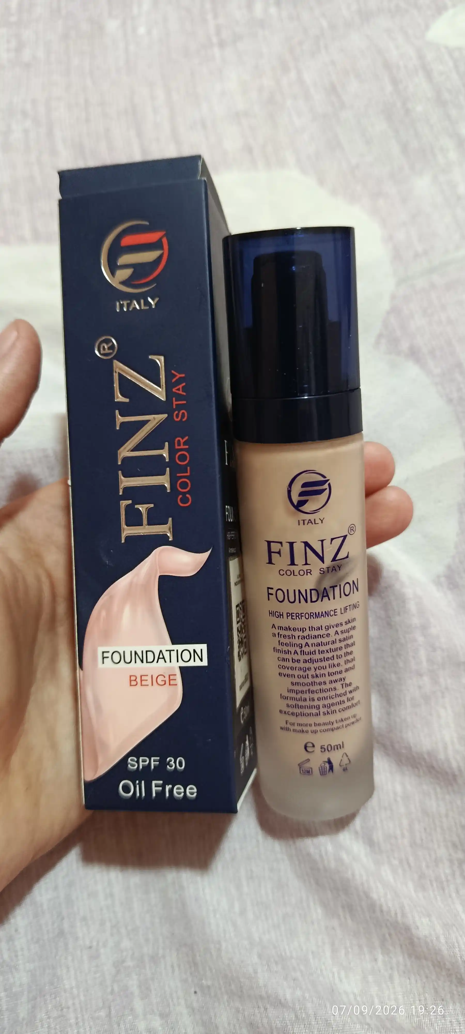 Тональный крем для лица FINZ Color Stay, стойкий, матирующий, SPF 30, оттенок Beige, 30 мл