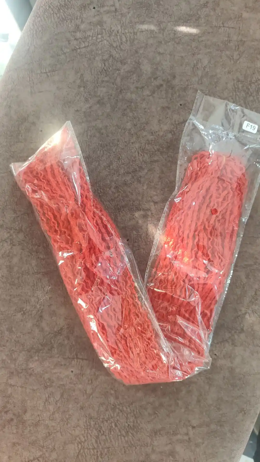 Soch o‘stirish uchun kanekalon afrokudri zizi kokillari, 100 g, 60-120 sm