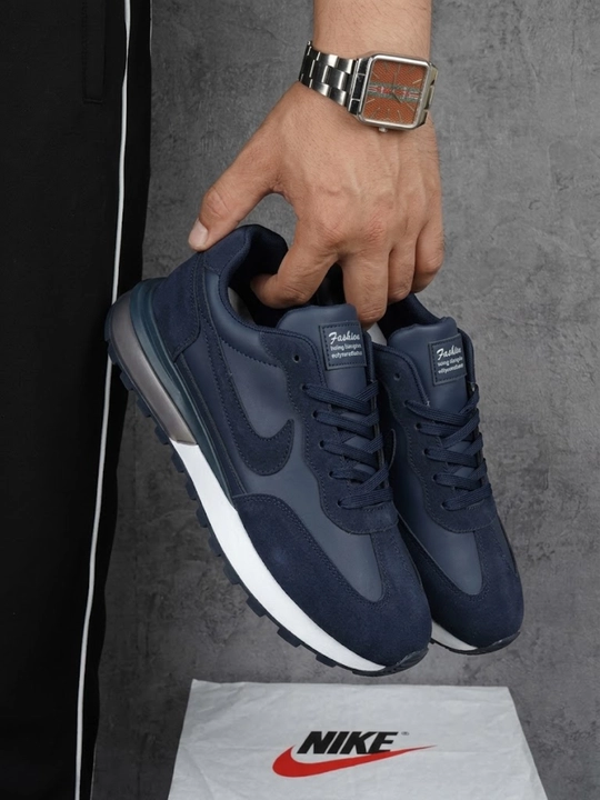 Erkaklar krossovkasi, Nike sport krossovkasi, o‘lchamlari 40-44