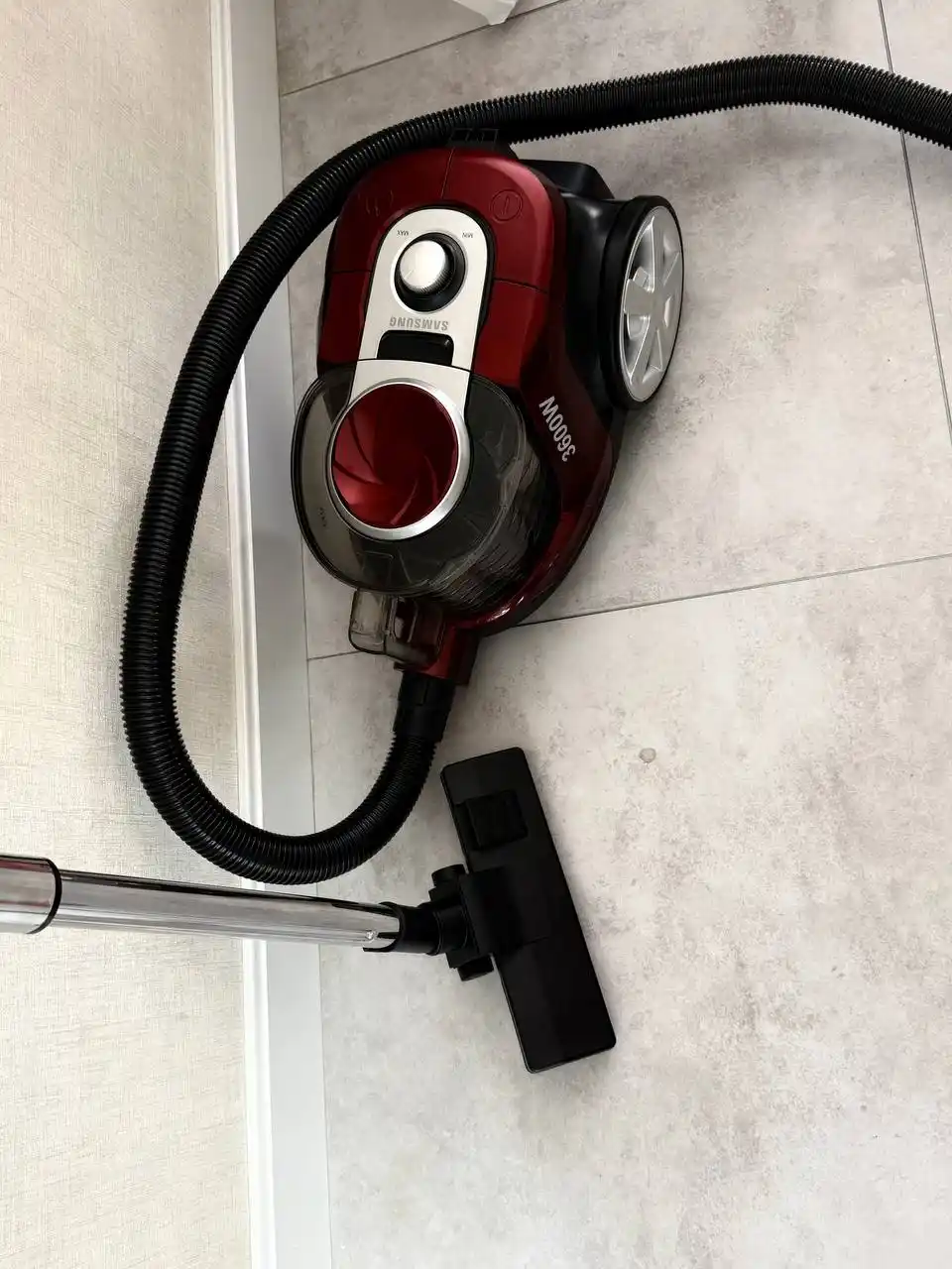 Пылесос Samsung PowerPro, 3600w, 4 л, иновационный, с телескопической трубкой, HEPA фильтр