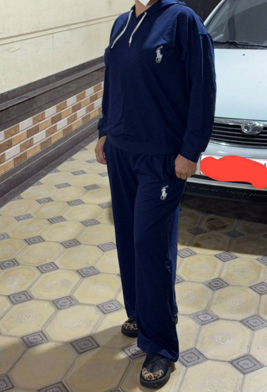 Xudi va keng shimli ayollar sport kostyumi