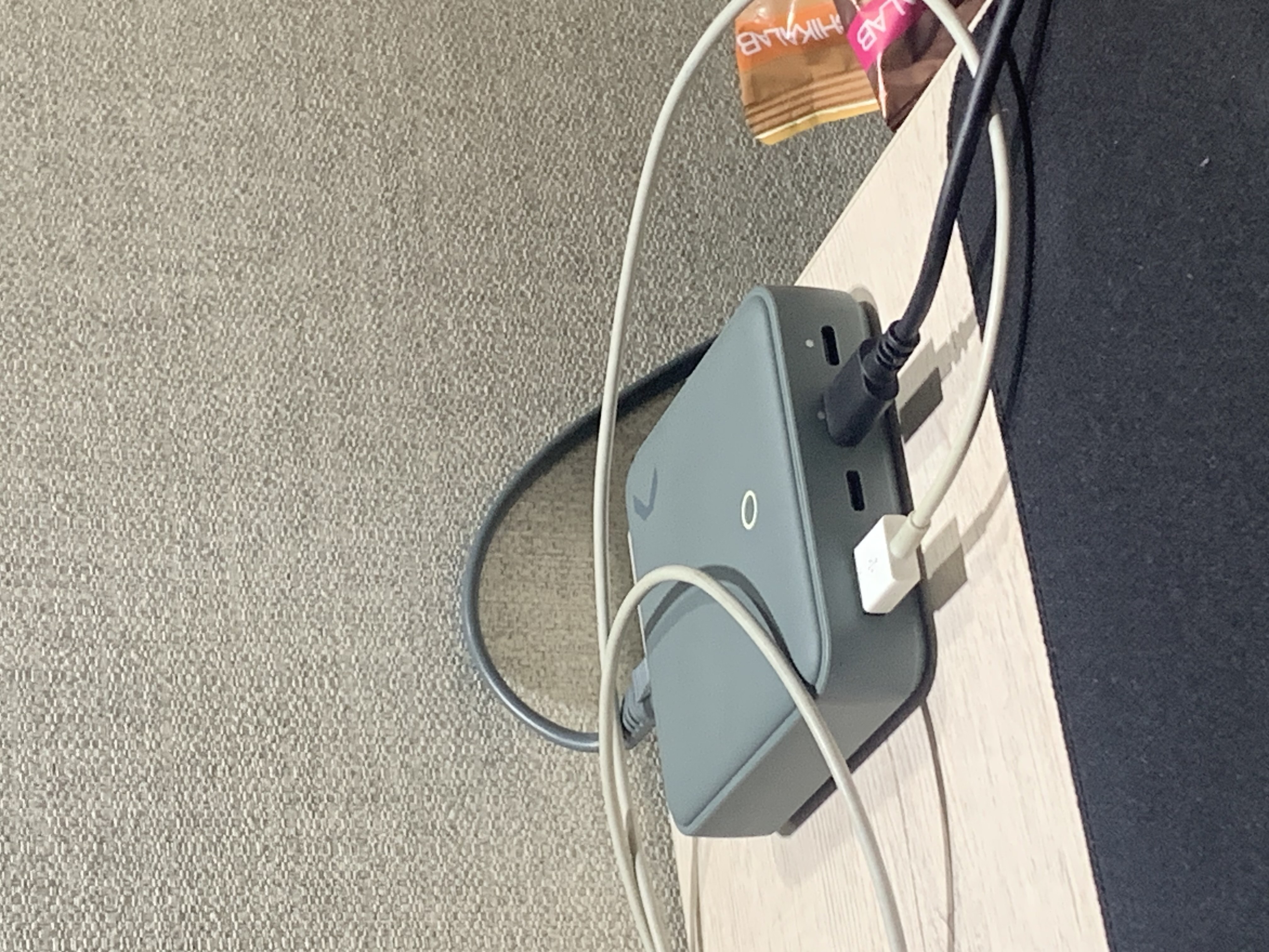 COMMO 100W Station Charger tezkor quvvatlagich, 3xUSB-C + 1xUSB-A, 100 Vt