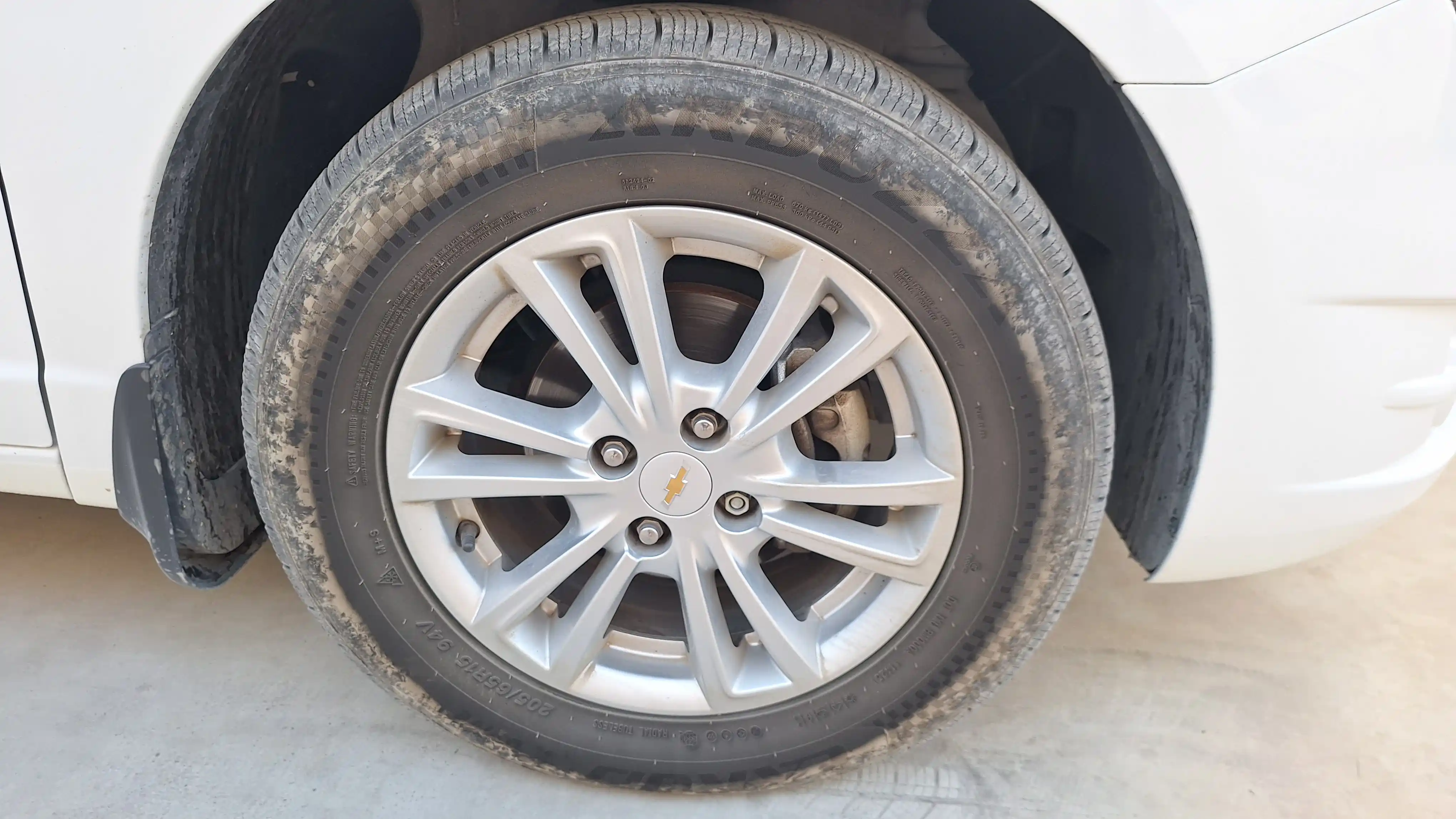 Чернитель резины для шин Getsun Tire, 500 мл