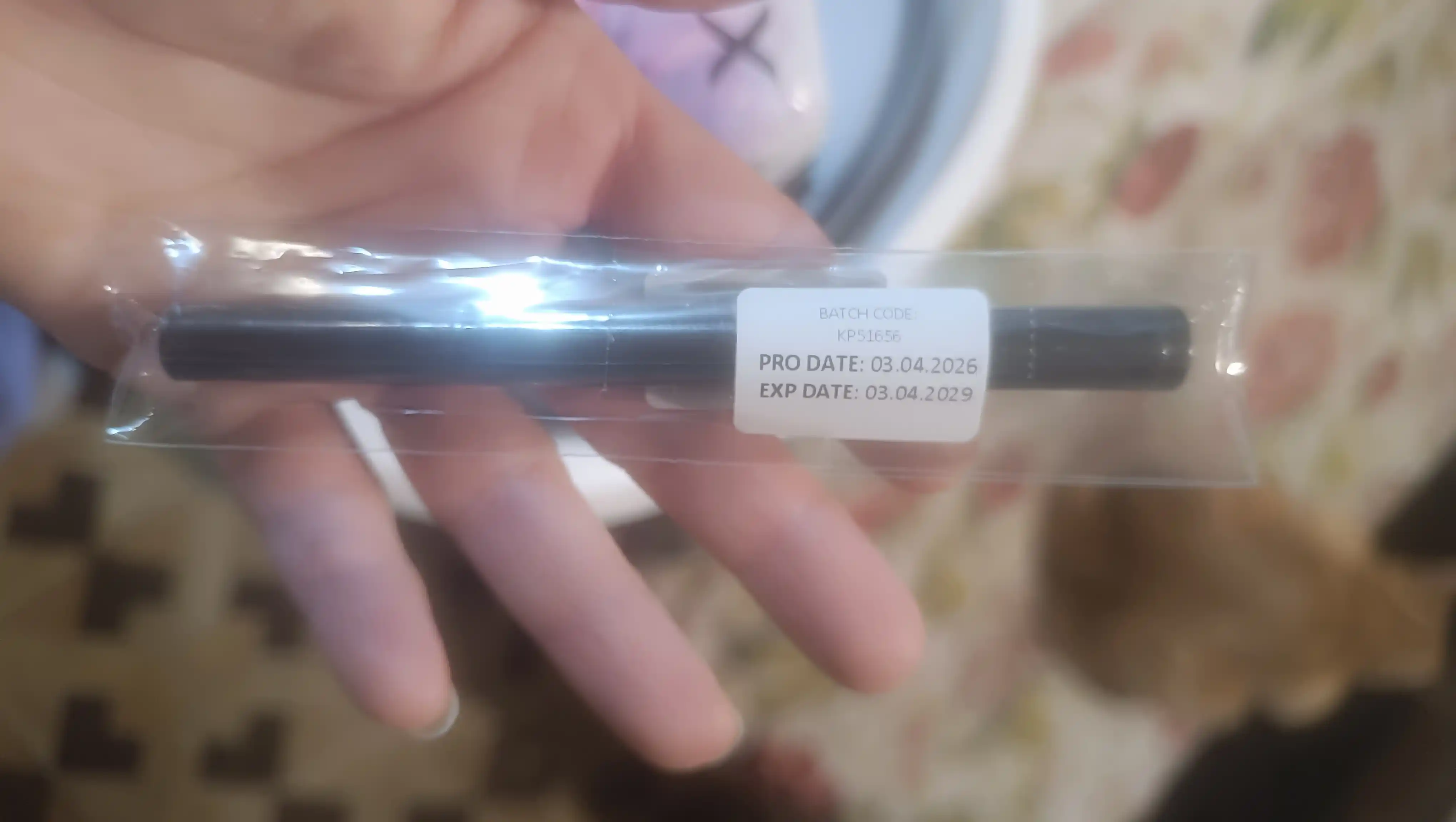 Подводка для глаз KIKO Milano Winged Eyeliner матовая черная, водостойкая