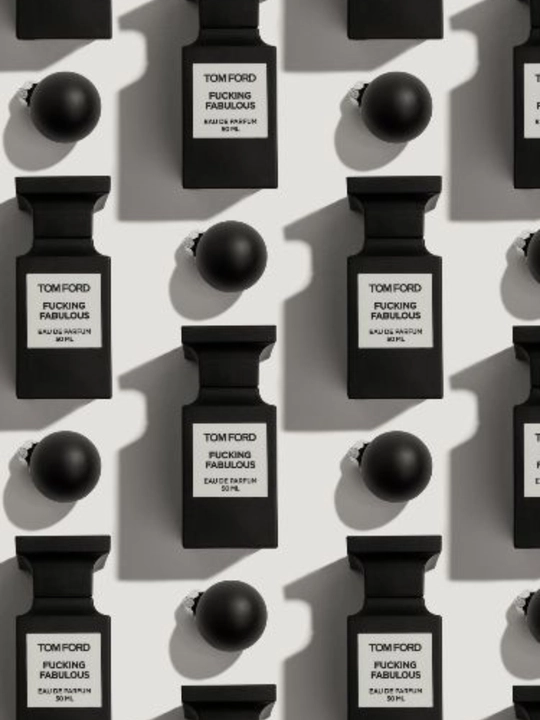 Tom Ford Fabulous uniseks atiri, terili va bodomli Eau de Parfum, iliq nafis ifor