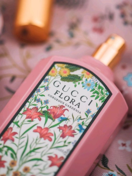 Gucci Flora Gorgeous Gardenia ayollar atiri, gulli, mevali Eau de Parfum, gardeniya ifori