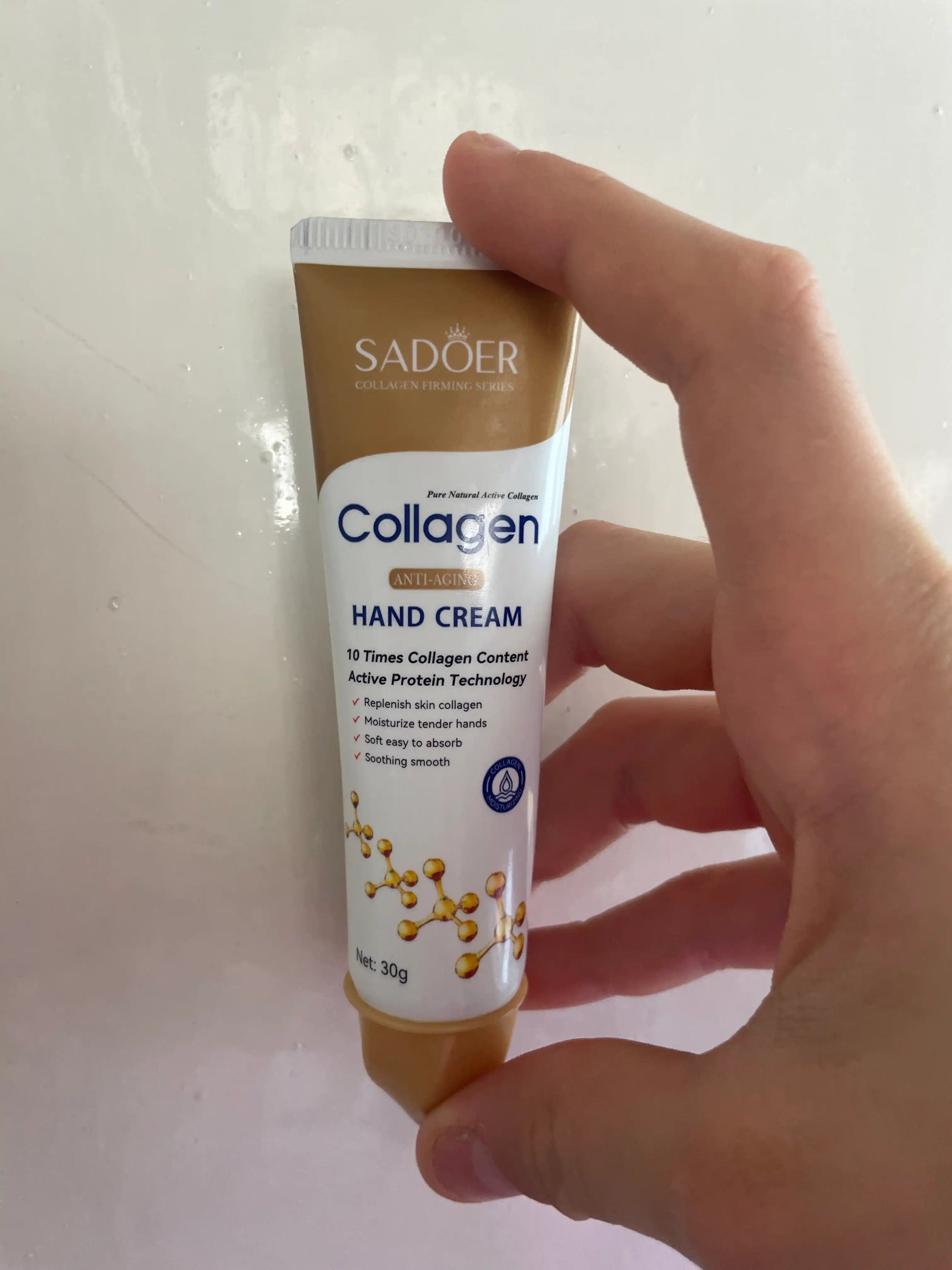 Kollagenli yumshatuvchi qo'l kremi SADOER 30 ml