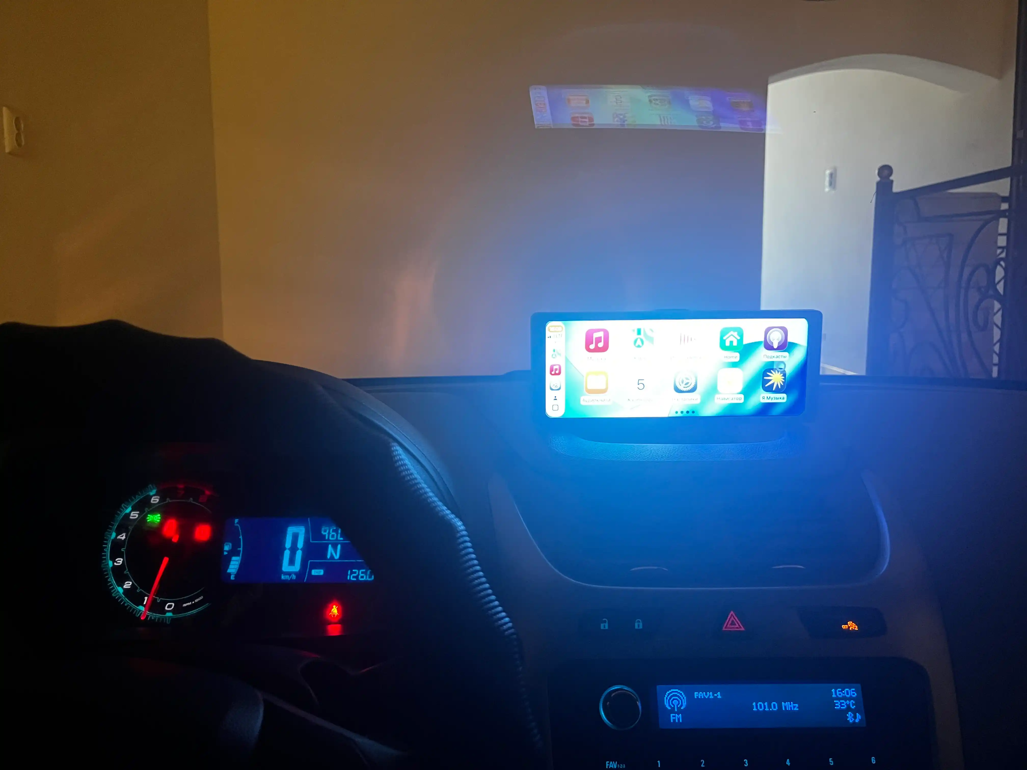 4K aqlli DVR, 10,26 dyuymli sensorli ekran, CarPlay / AndroitAuto, 64 GB