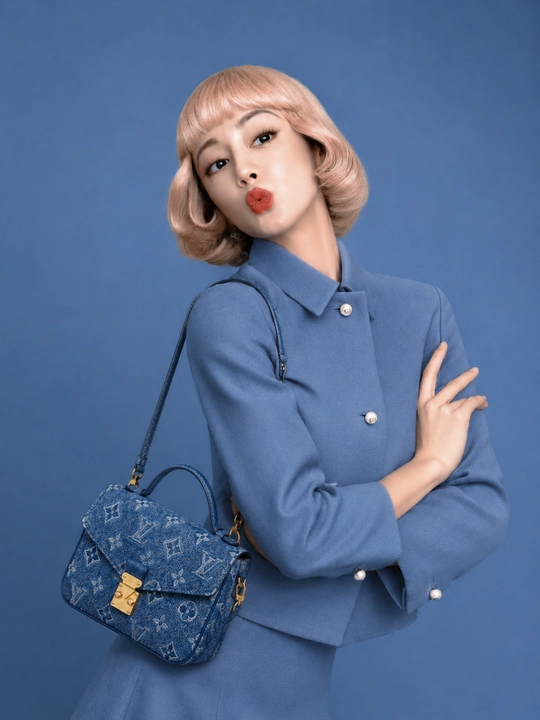 Louis Vuitton Pochette Métis ayollar sumkasi, denim