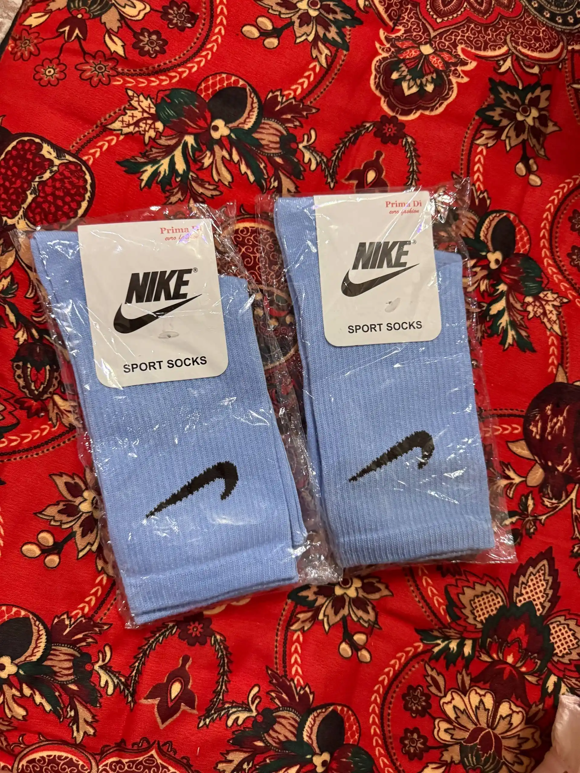Nike rangli klassik paypoqlar – yorqin ranglar