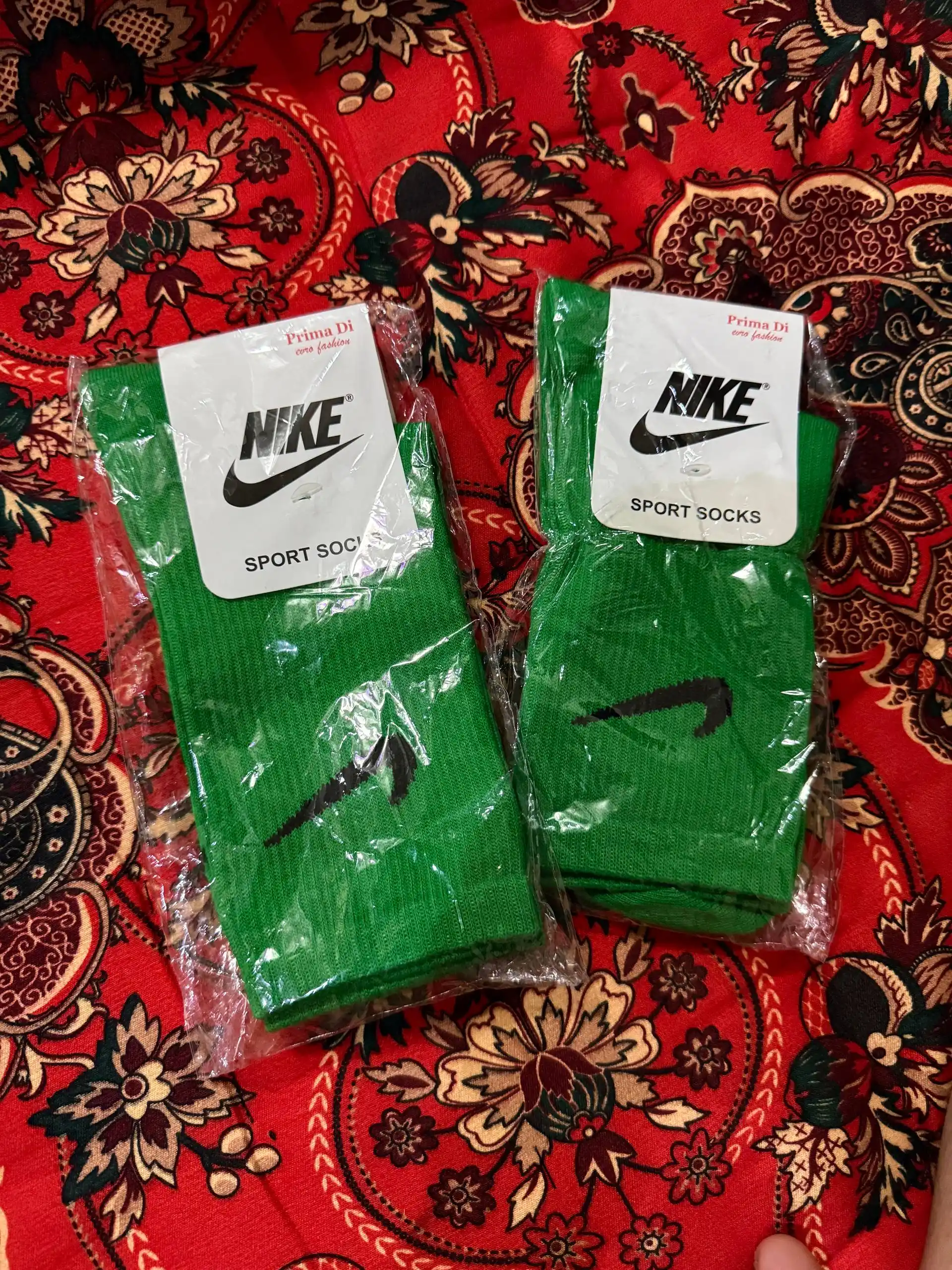 Nike rangli klassik paypoqlar – yorqin ranglar