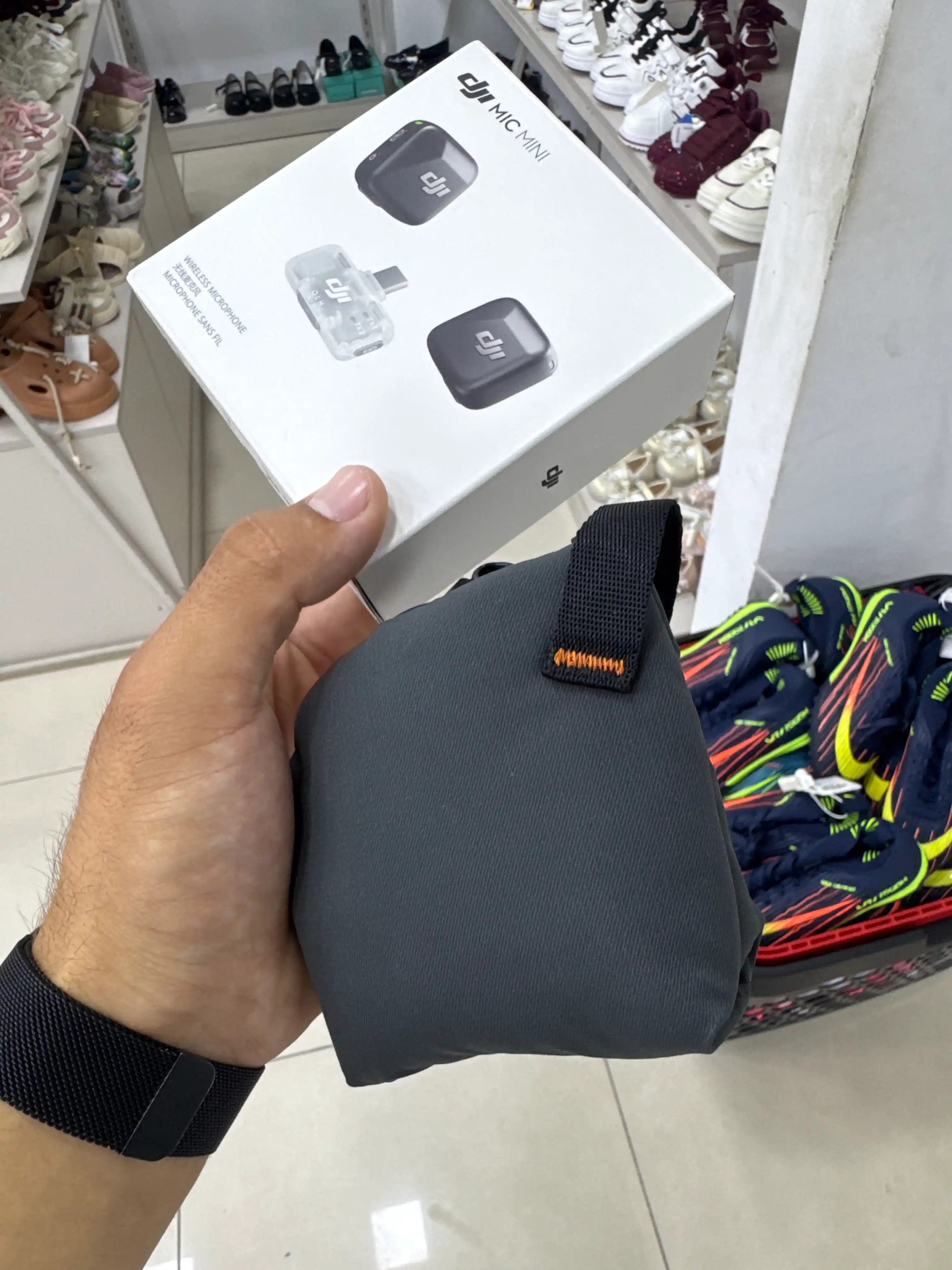 DJI Mic Mini 2 simsiz ilmoqli mikrofoni, 2TX+1RX va quvvatlash qutisi