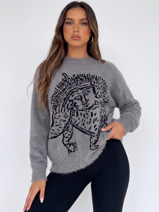 UMA ayollar uchun art-printli yumshoq oversize trikotaj jemper - 