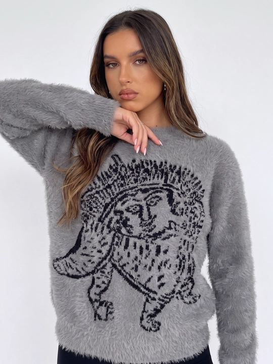 UMA ayollar uchun art-printli yumshoq oversize trikotaj jemper
