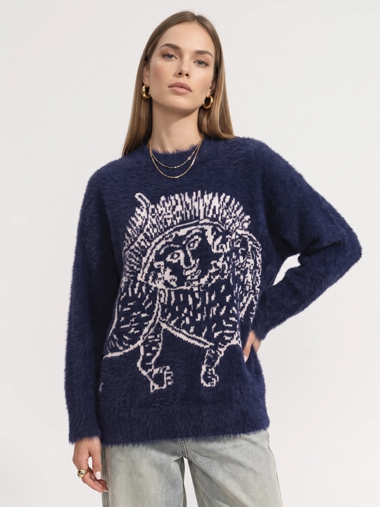 UMA ayollar uchun art-printli yumshoq oversize trikotaj jemper - 