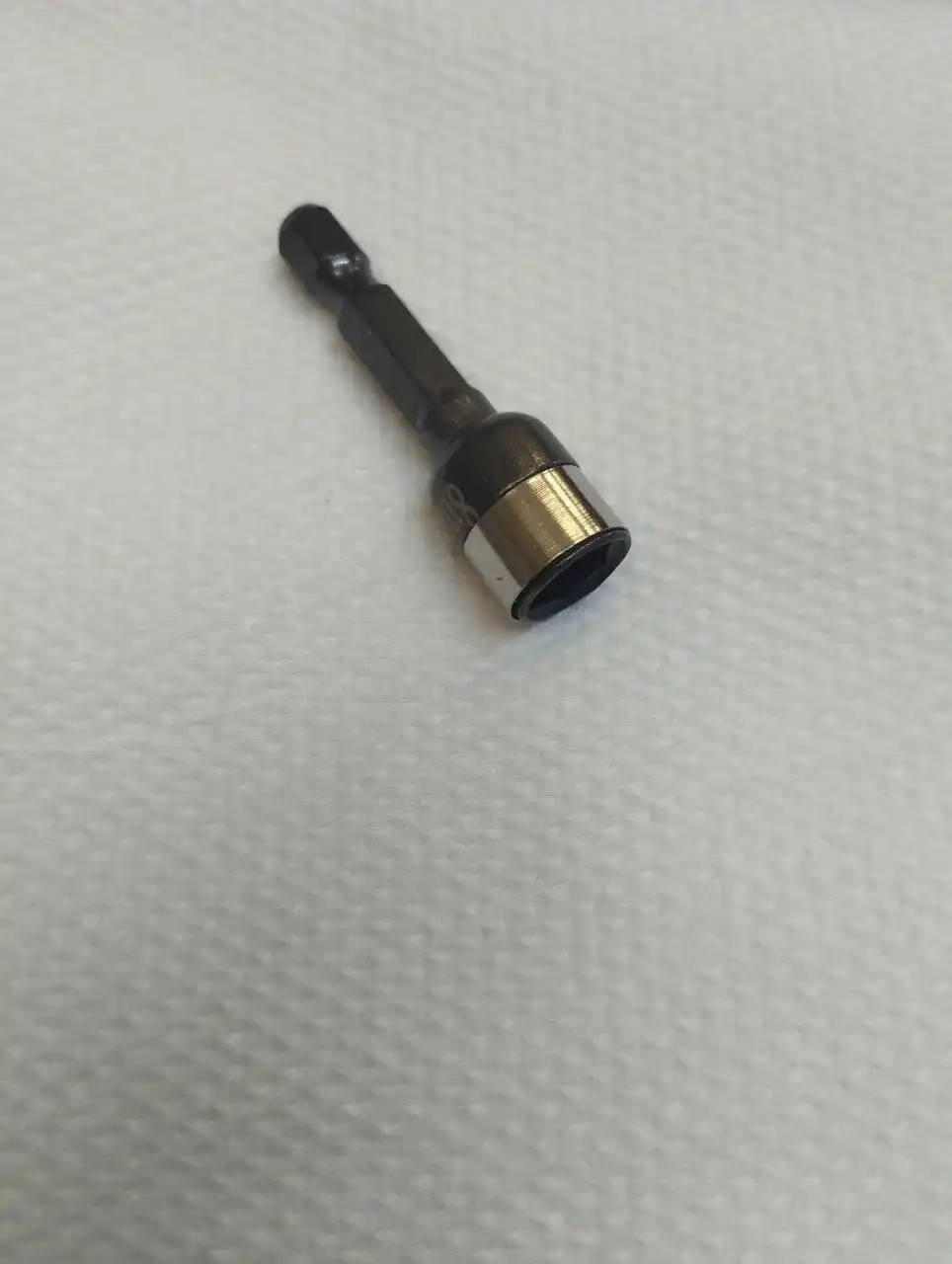8 mm magnitli torsevoy bita, shurupovyor uchun olti qirrali nasadka