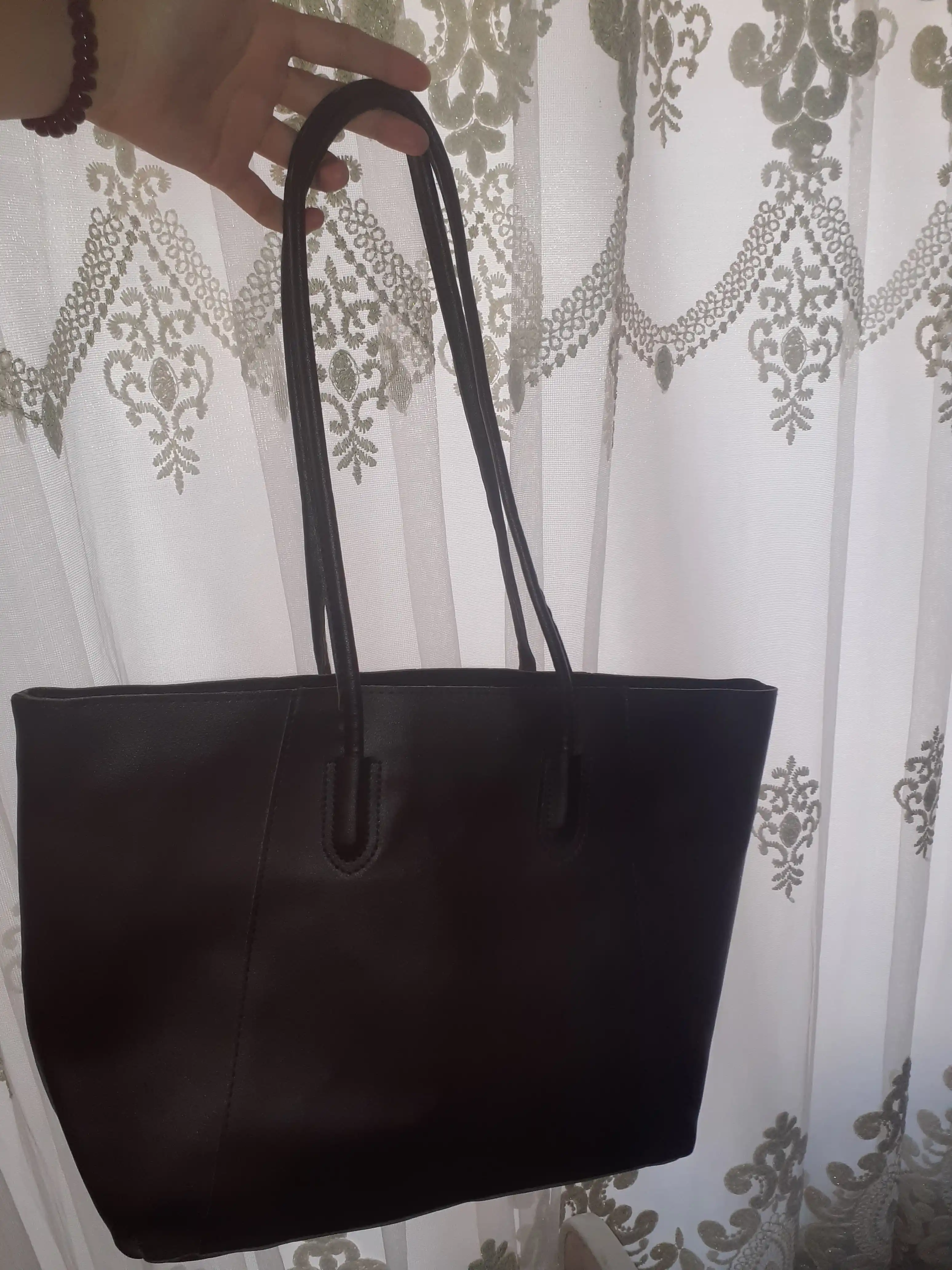 Maktab sumkasi, ayollar uchun katta, yelkaga qo‘yiladigan, to‘ti, A4 formatli, shopper