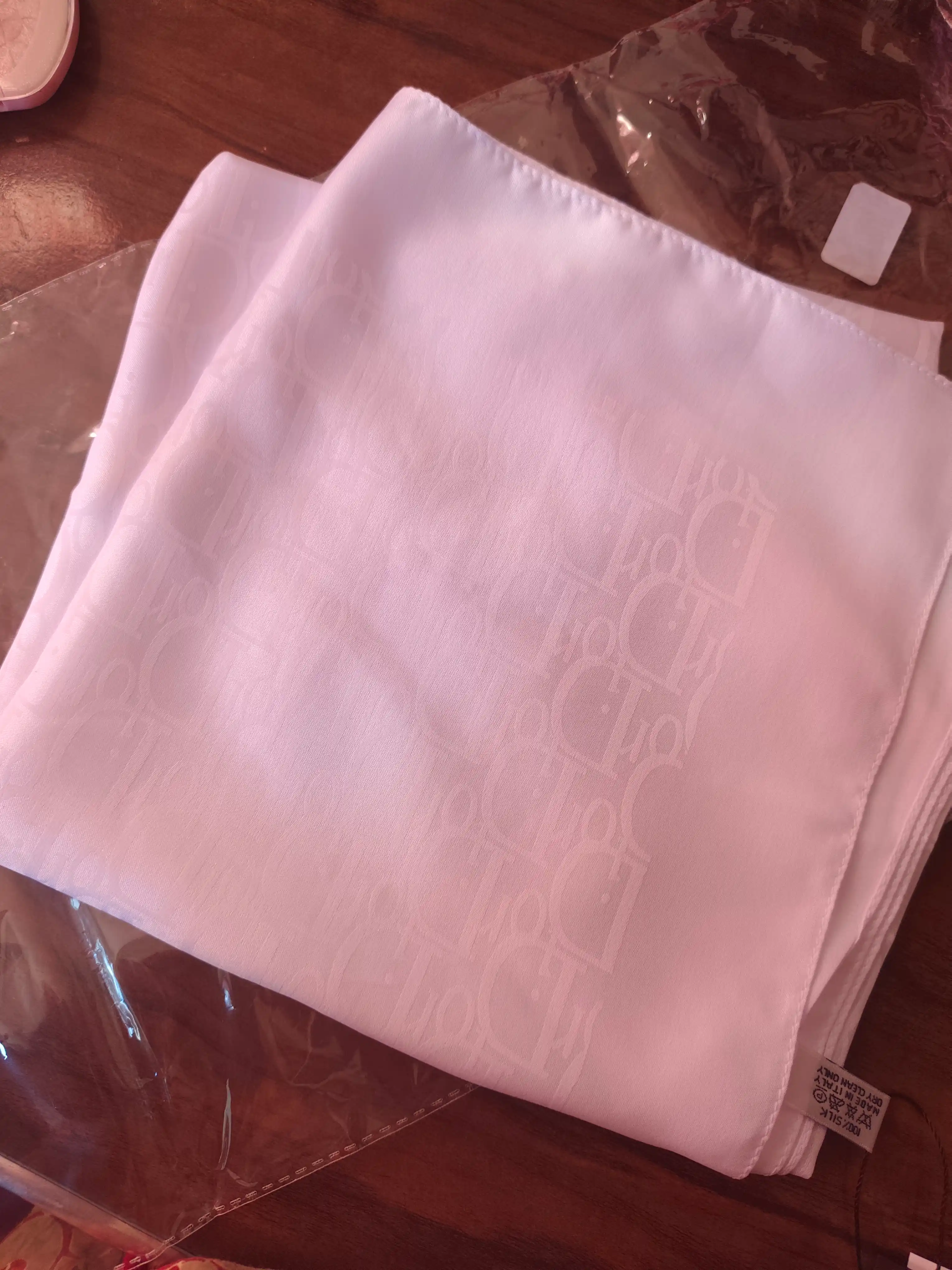 Ayollar va qizlar uchun ipak ro‘mol Dior, sovg‘a, hijob 95 x 95 sm