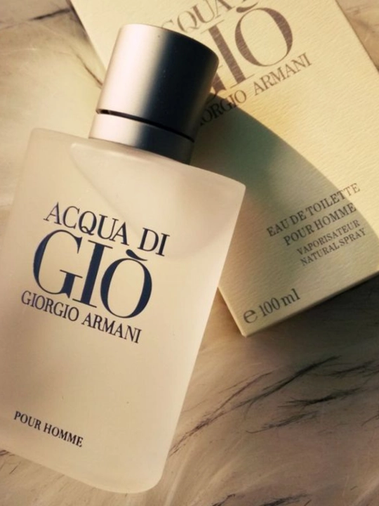 Giorgio Armani Acqua di Giò erkaklar atiri, Eau de Toilette, yangi dengiz va sitrusli hidi