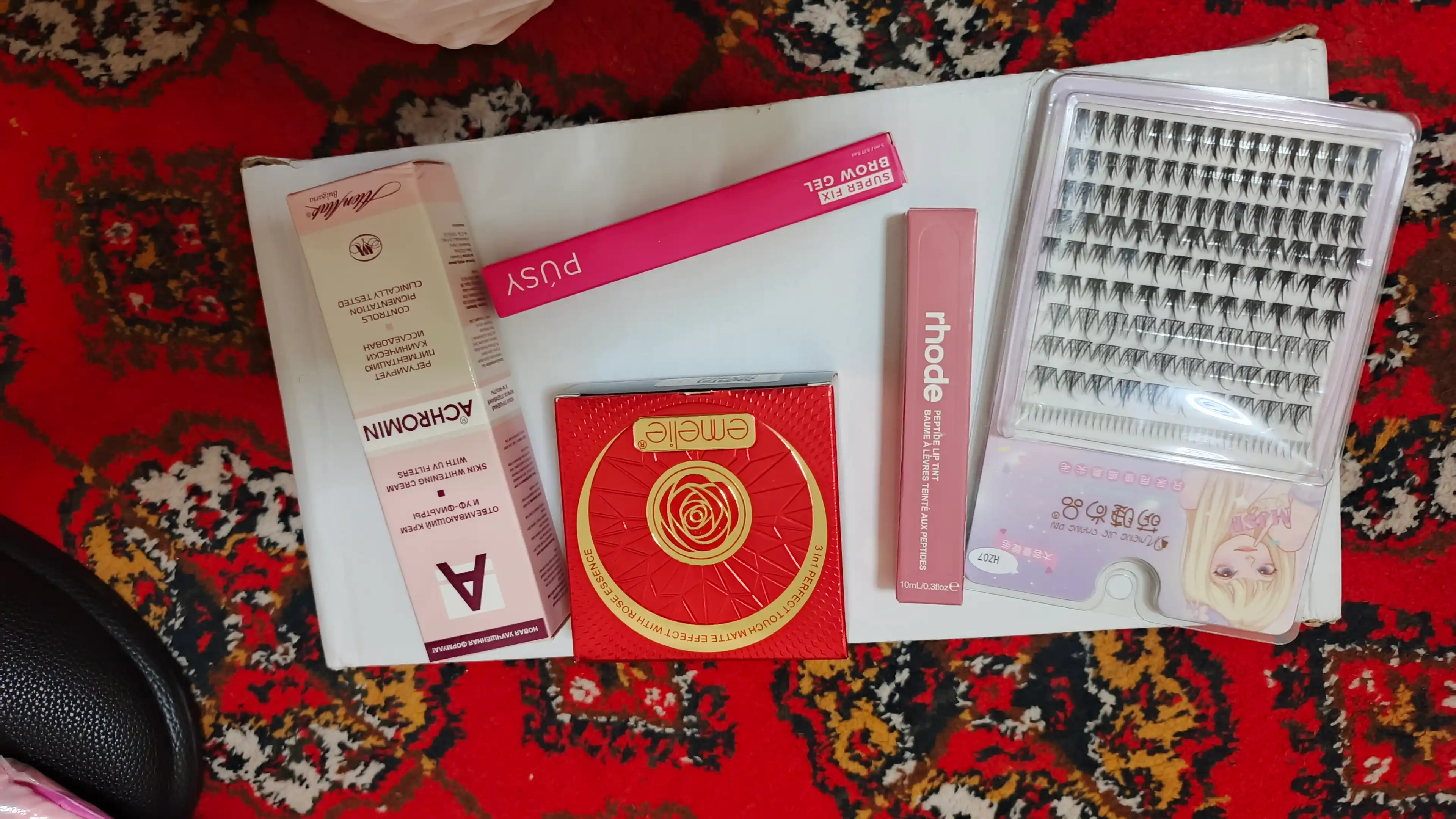 Qoshlarni turmaklash uchun gel-fiksator, rangsiz, chidamliligi 24 soat, 5 ml