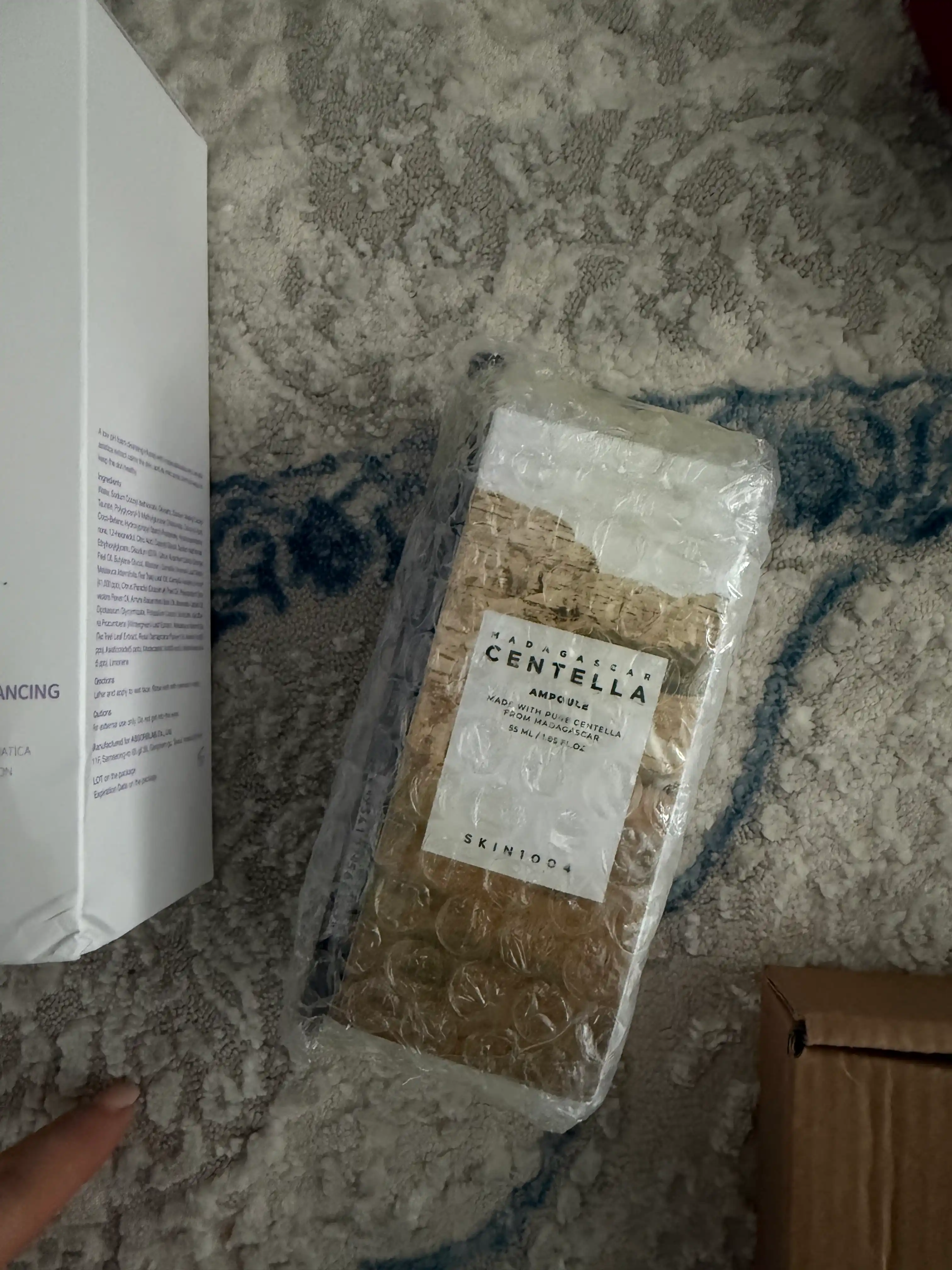 Madagaskar sentellali tinchlantiruvchi ampulali zardob Centella Ampoule Skin1004, 55 ml