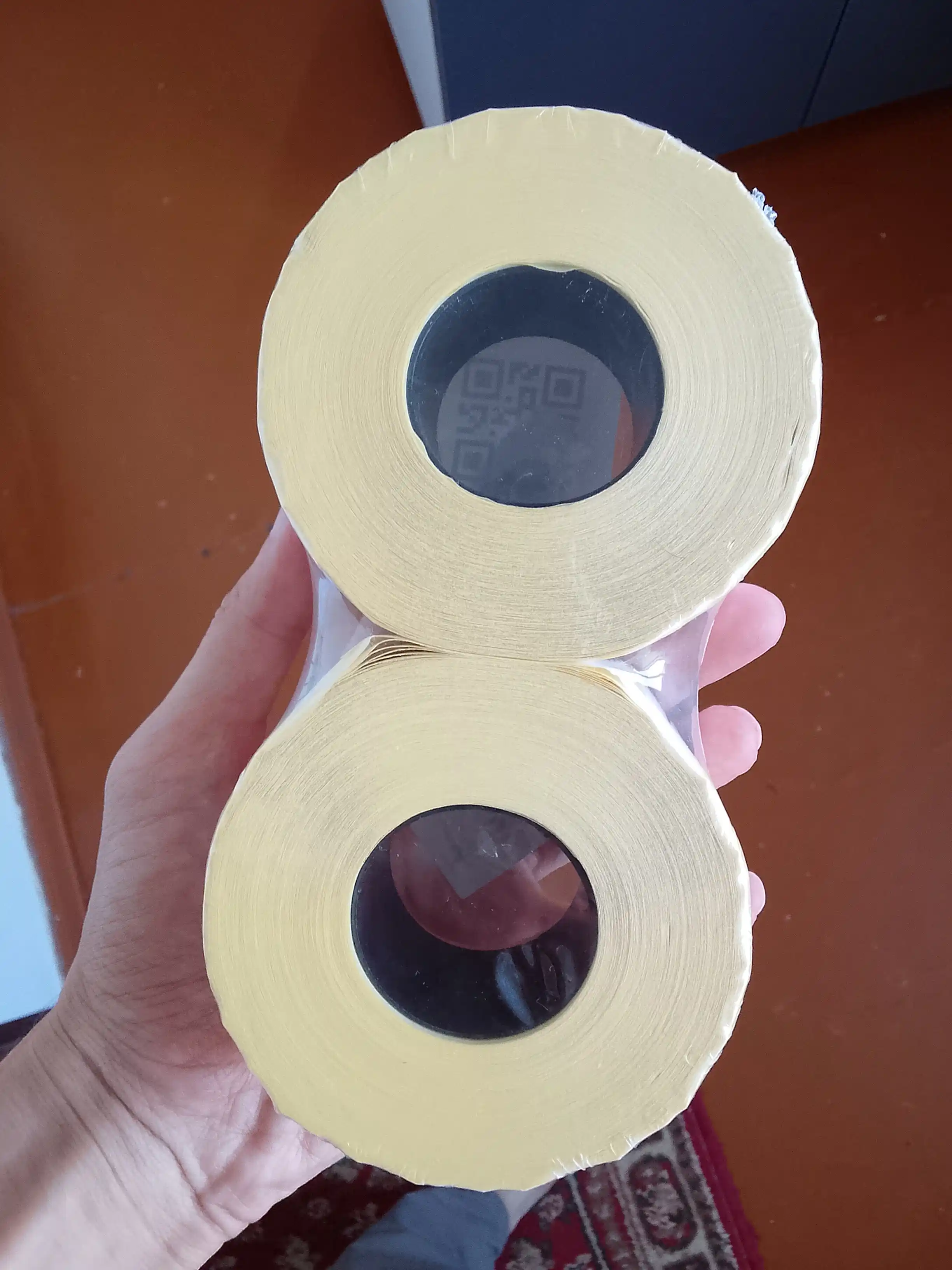 Termoprinter uchun o'zi yopishadigan termoetiketkalar. Termostiker, termoyorliq Xprinterga