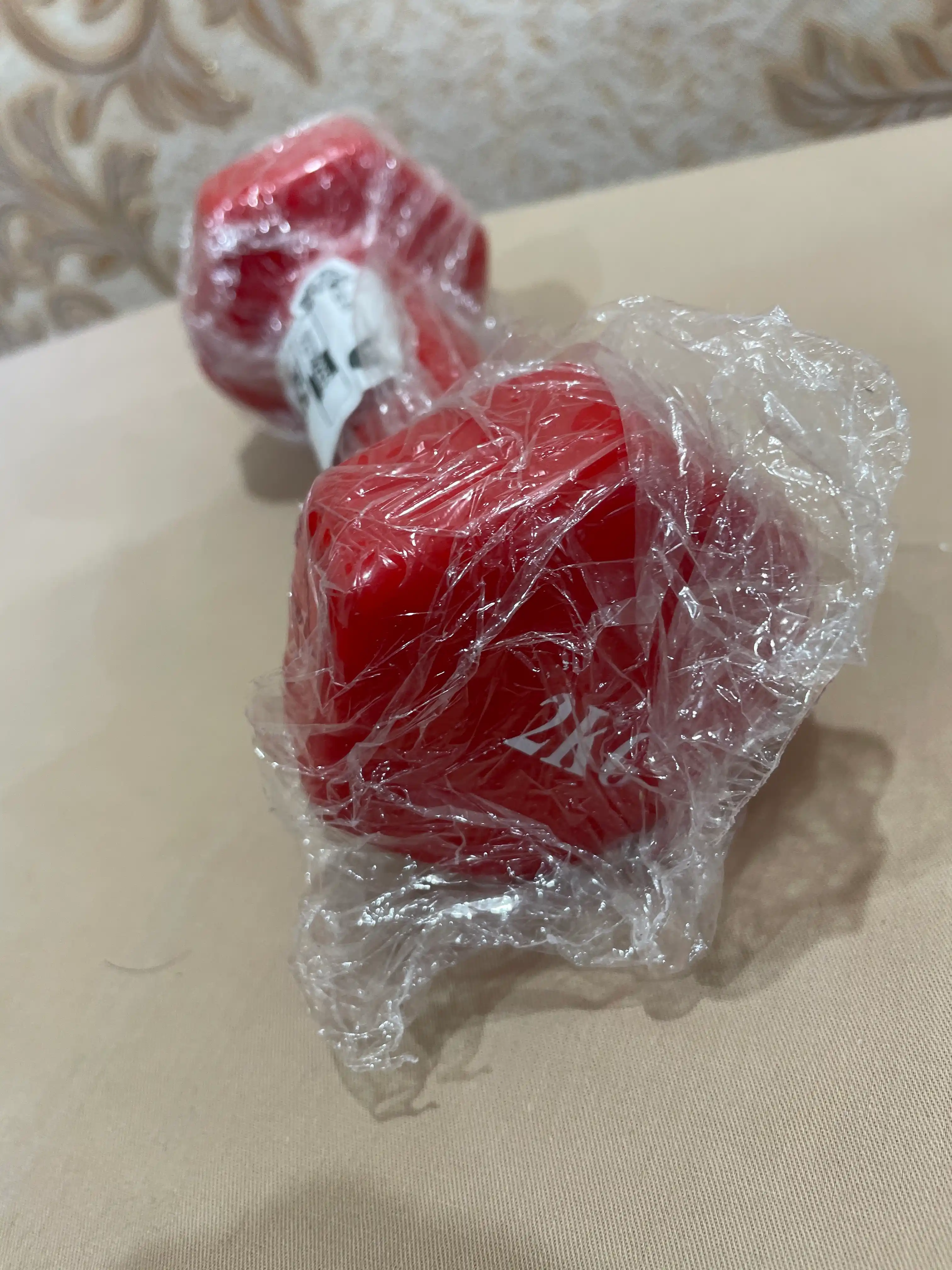 Fitnes uchun 1 kg, 2 kg va 0,5 kg og‘irlikdagi vinil gantellar