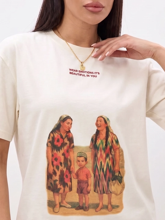 UMA ayollar uchun etnik art-printli Oversize futbolka