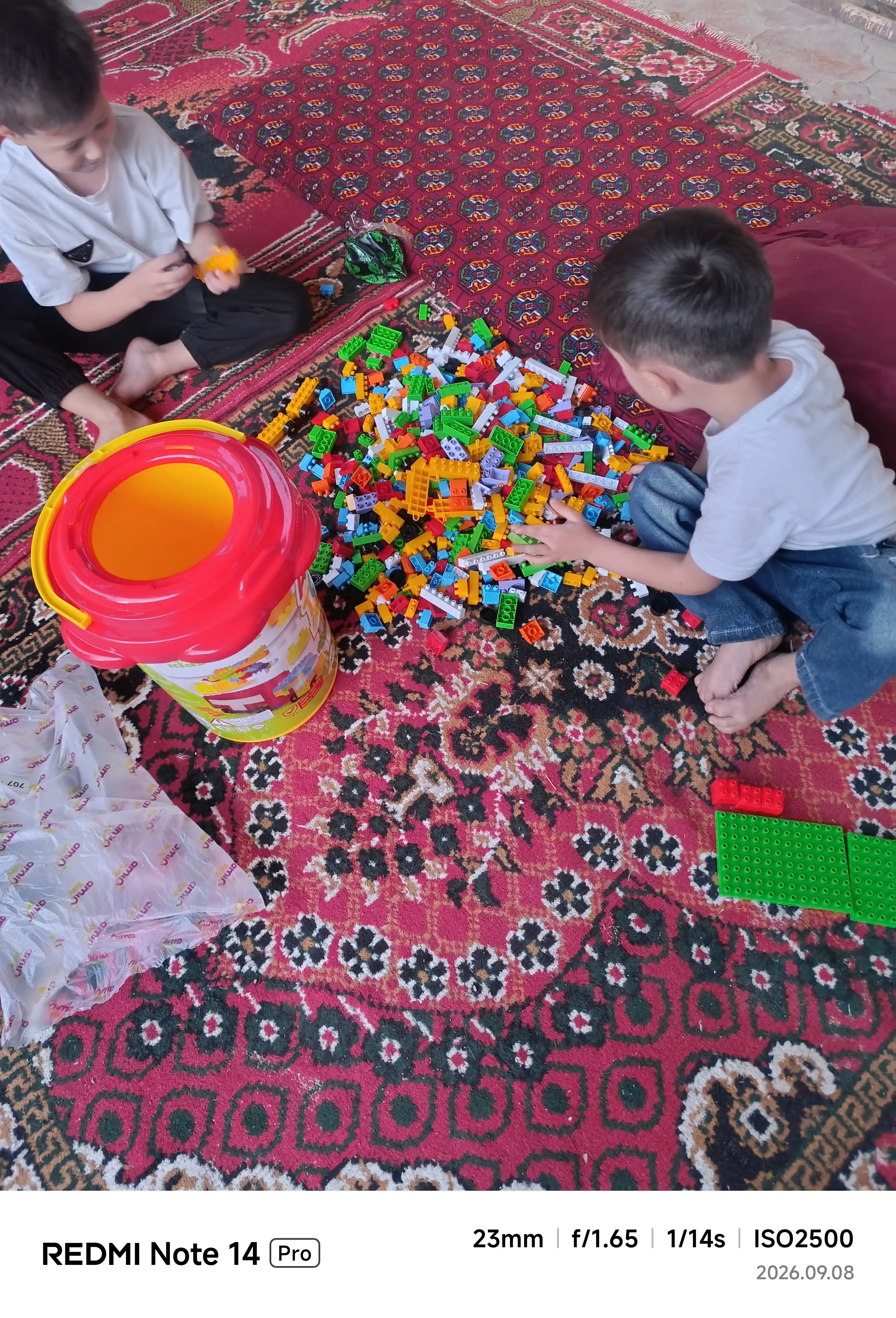 Детский конструктор Lego, набор цветных пластиковых блоков, от 32 до 707 деталей