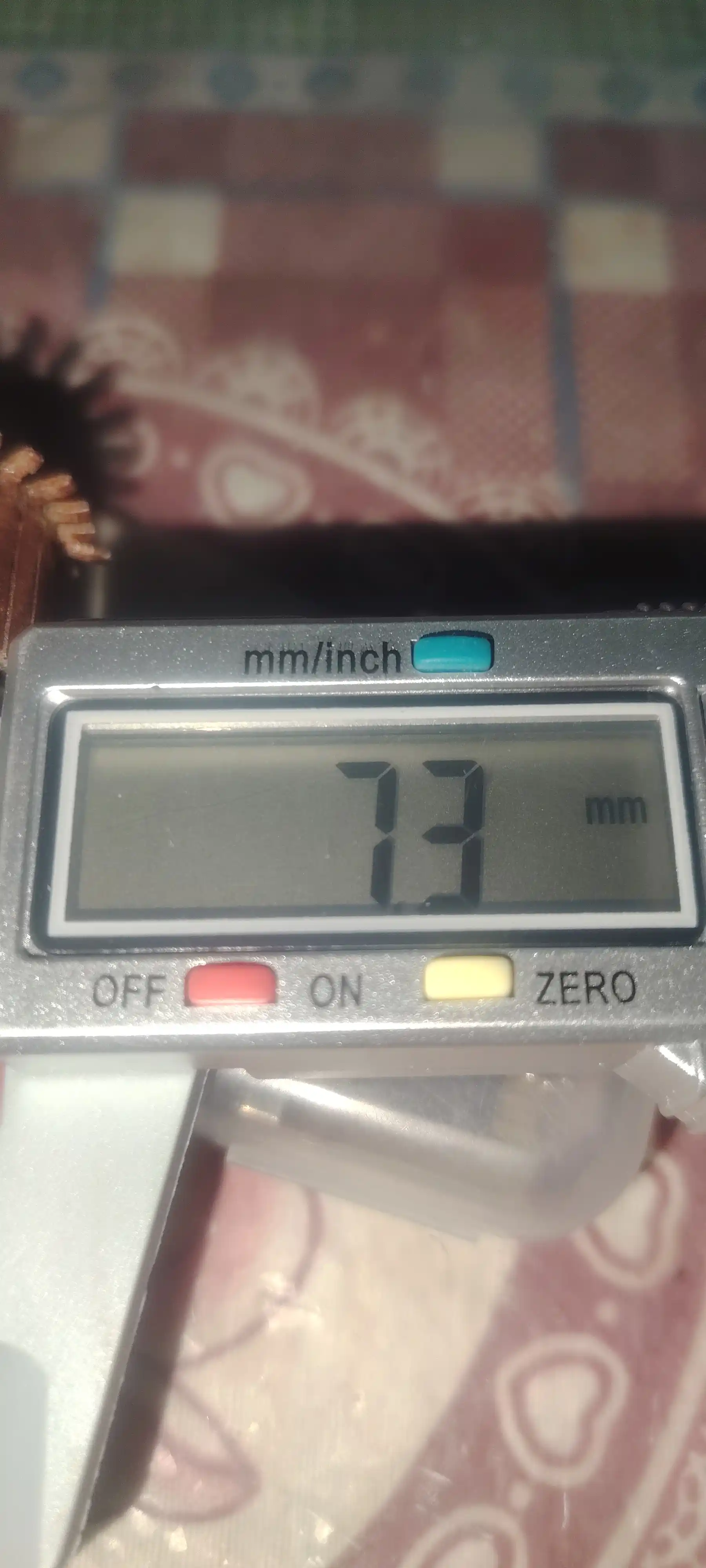 Kaliper elektron raqamli LCD displeyli chuqurlik o'lchagich funktsiyasi bilan, 150 mm
