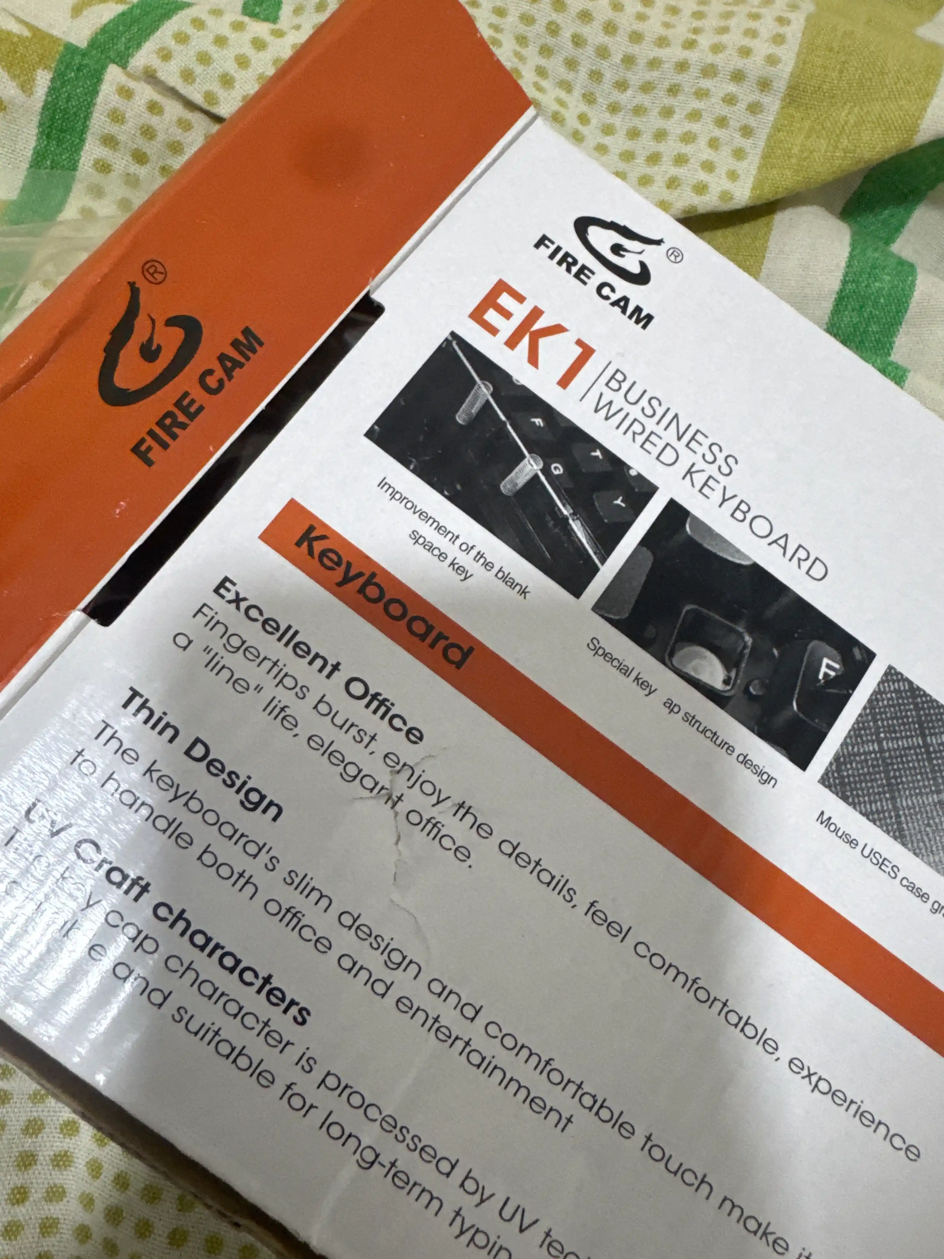 Klaviatura - USB-klaviatura, ofis ishi uchun ham, o‘yinlar uchun ham mos keladi