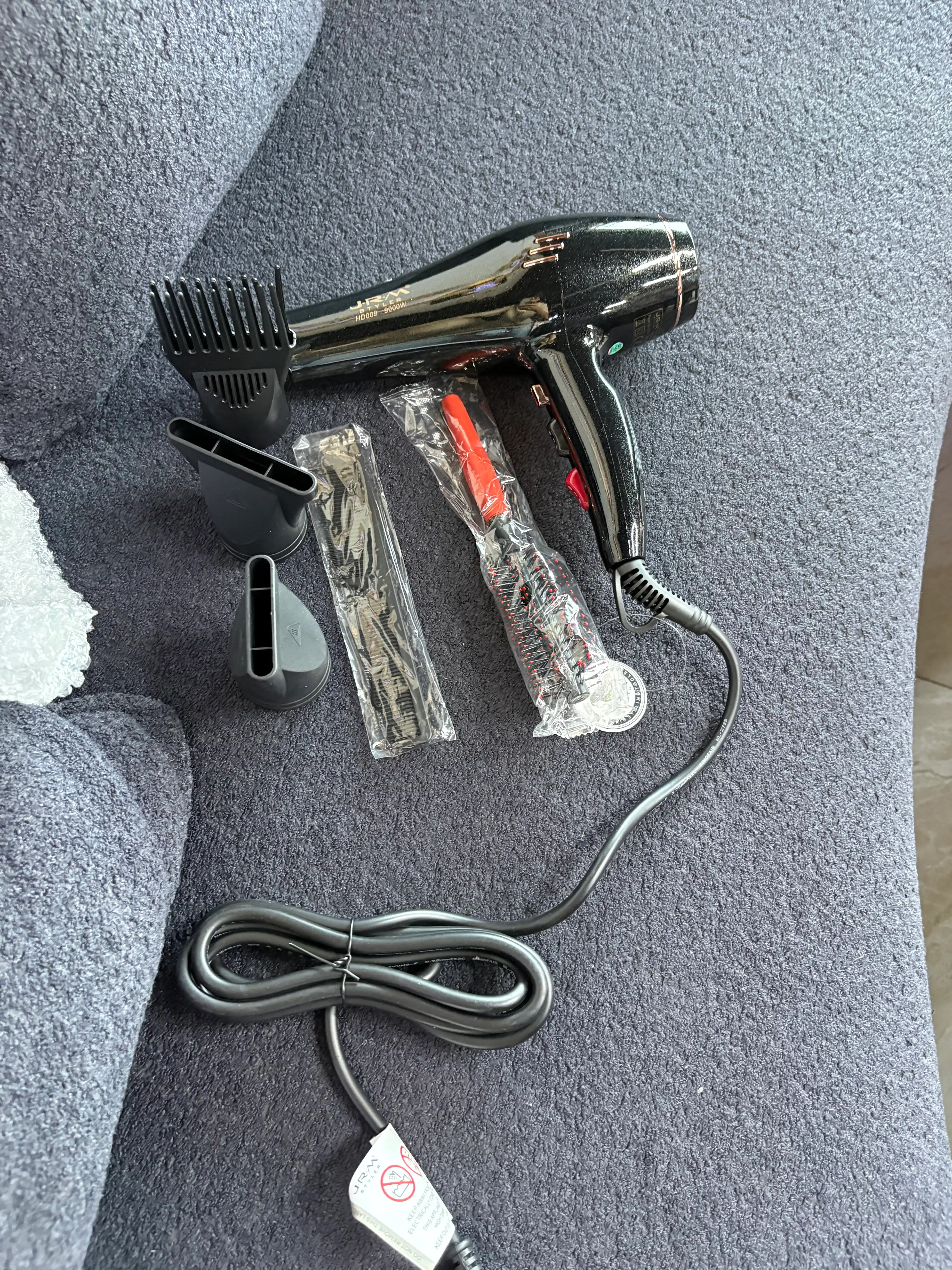 Фен для волос JRM Styler 9000 Вт, 3 температуры, 2 скорости, 3 насадки, 3 расчёски в подарок