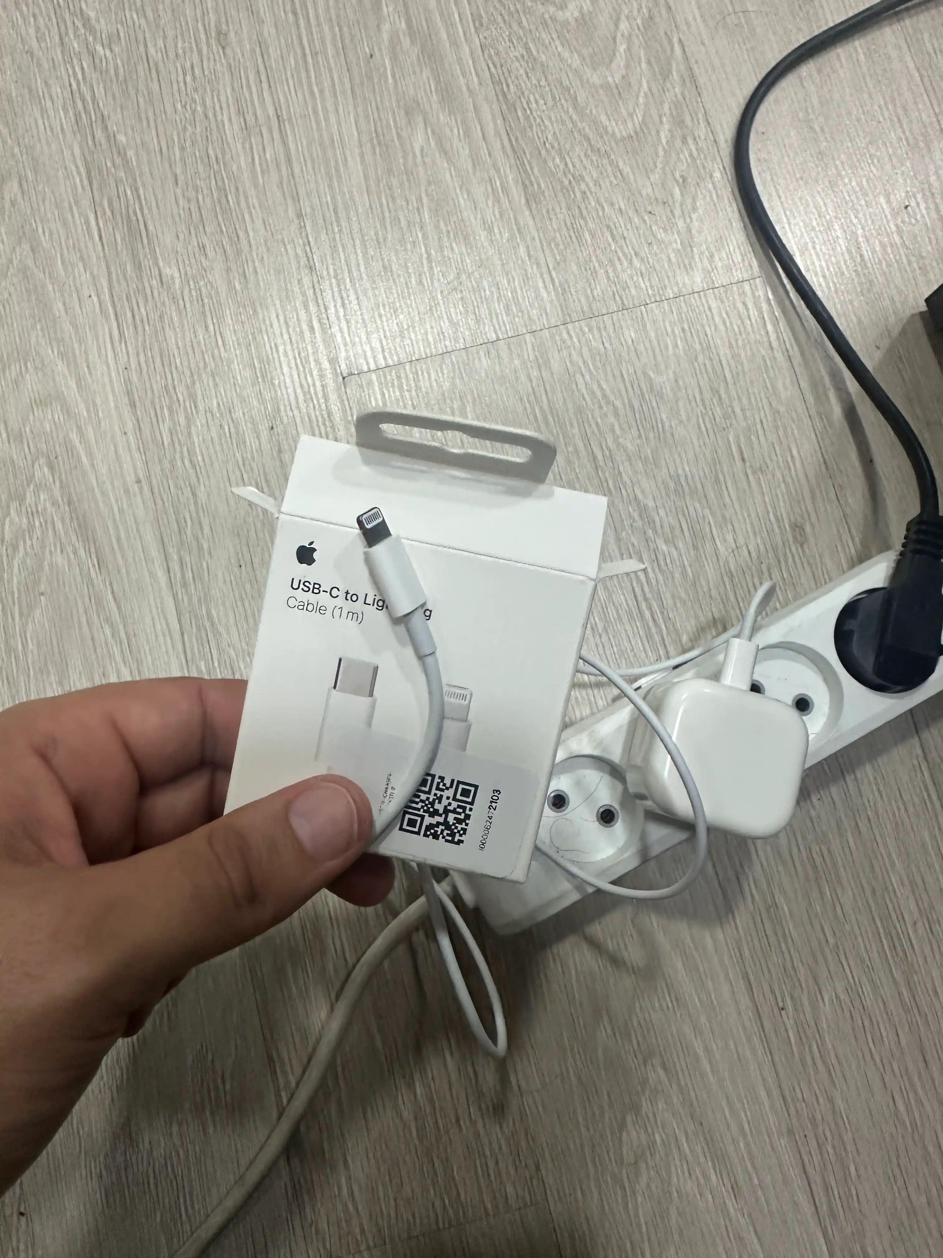 Кабель от производителя Apple 60W USB-C / USB-C to Lightning 1 м, для всех гаджетов
