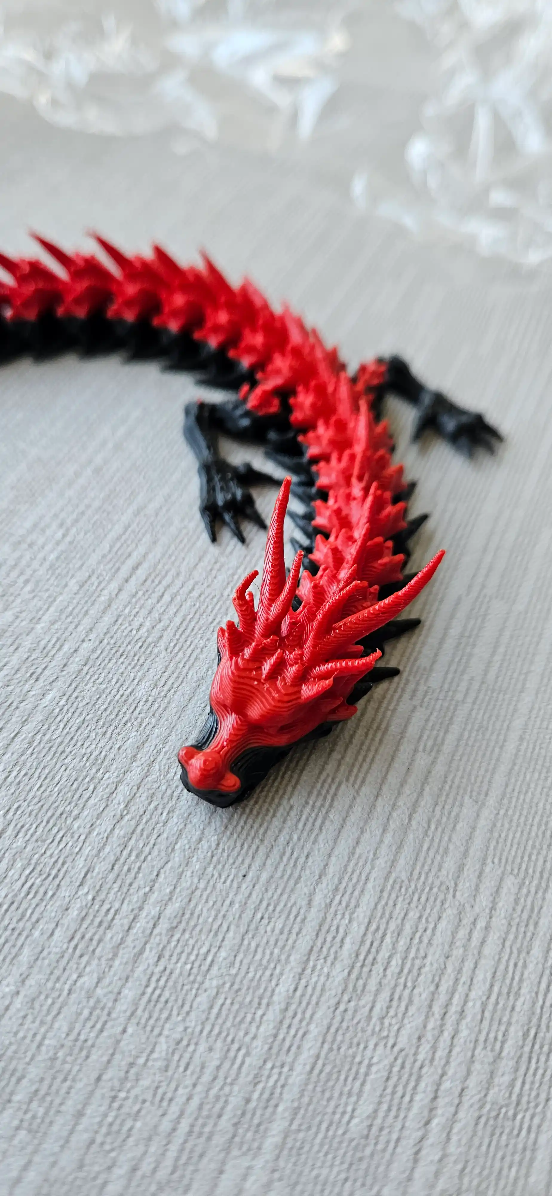 Antistress ajdar, harakatlanuvchi 3D figura TAKO, 30 sm