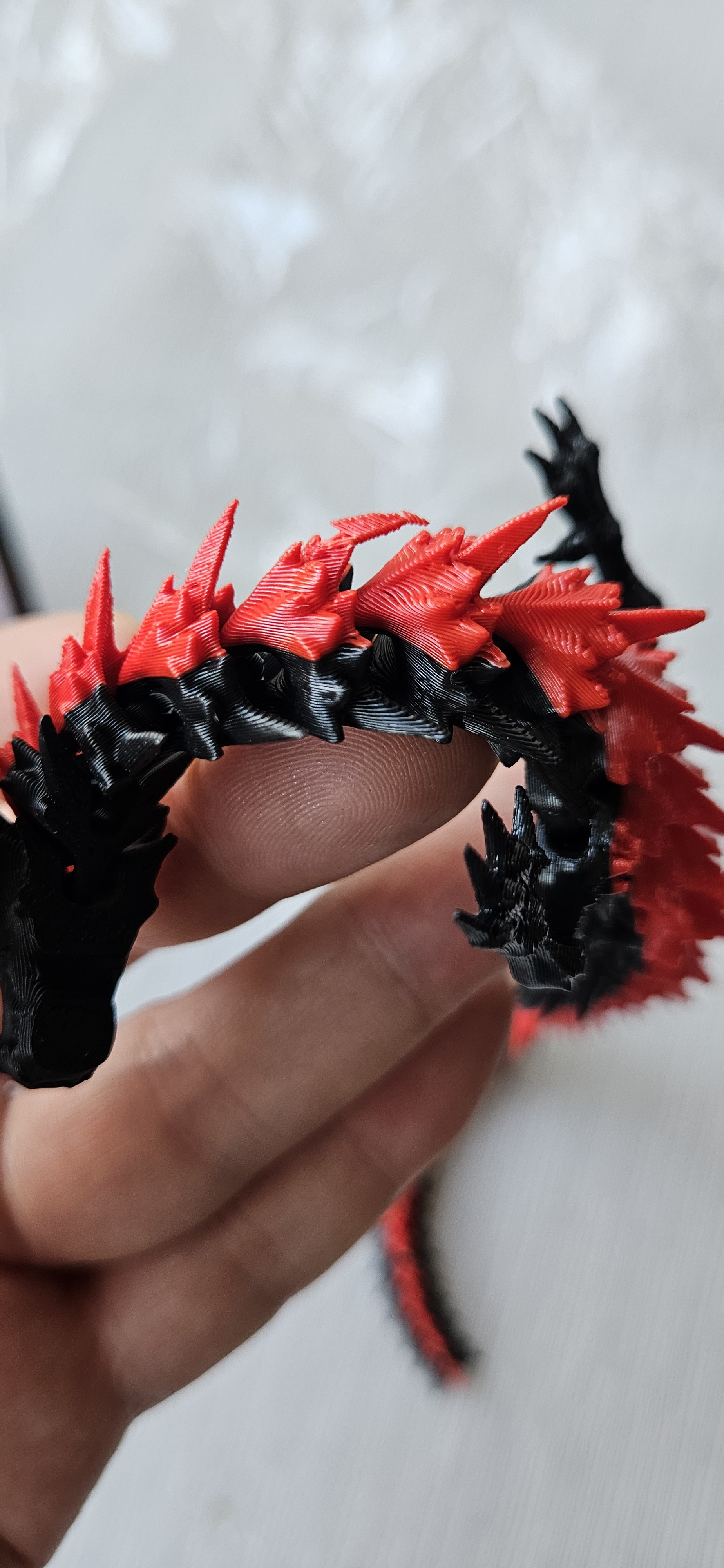 Antistress ajdar, harakatlanuvchi 3D figura TAKO, 30 sm
