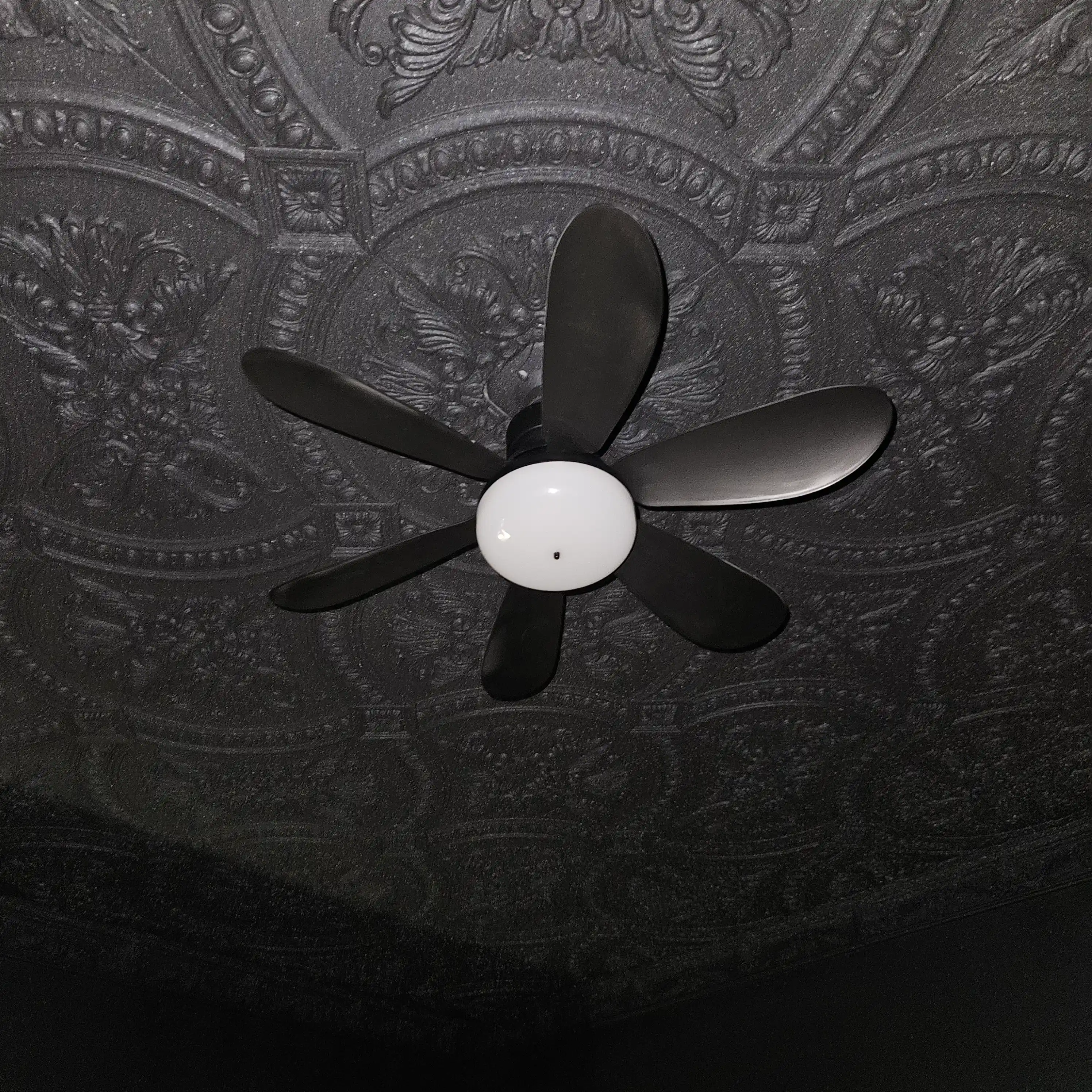 Ventilyator lampa pultli 40W, 3 tezlik, yorug‘lik sozlamalari