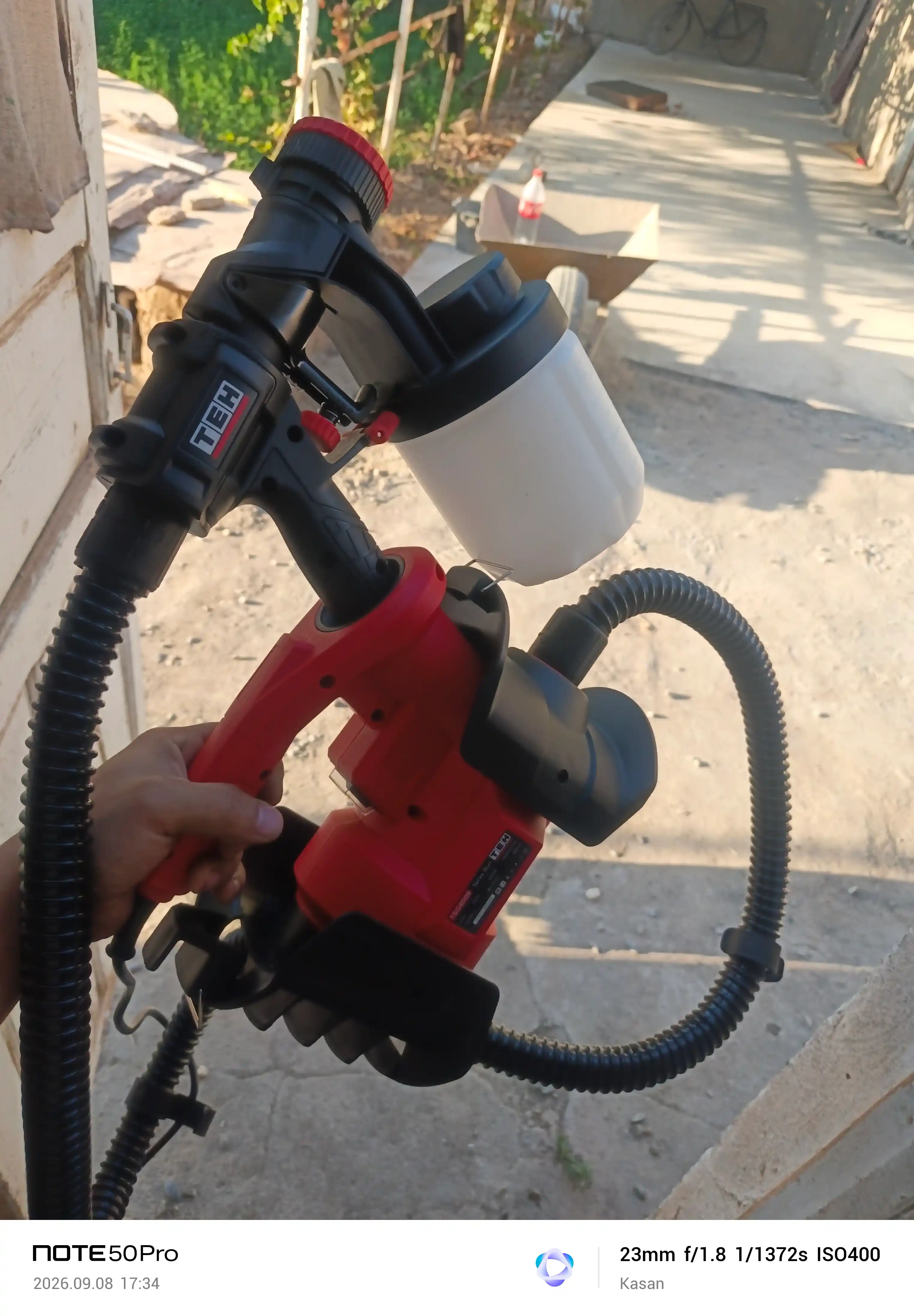 Bo‘yash purkagichi TEH TSG4009, 600 Vt, 2.5 mm purkagich, 0.9 itr bak, 1000 ml/min