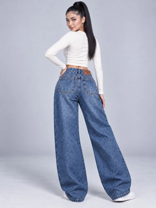 Ayollar uchun oversize jins shimlar